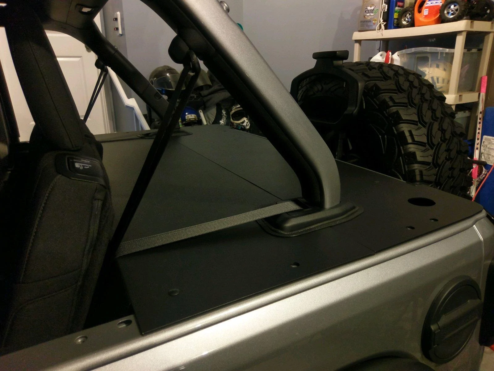 Jeep Wrangler JL JLU rear security while topless Backbone1