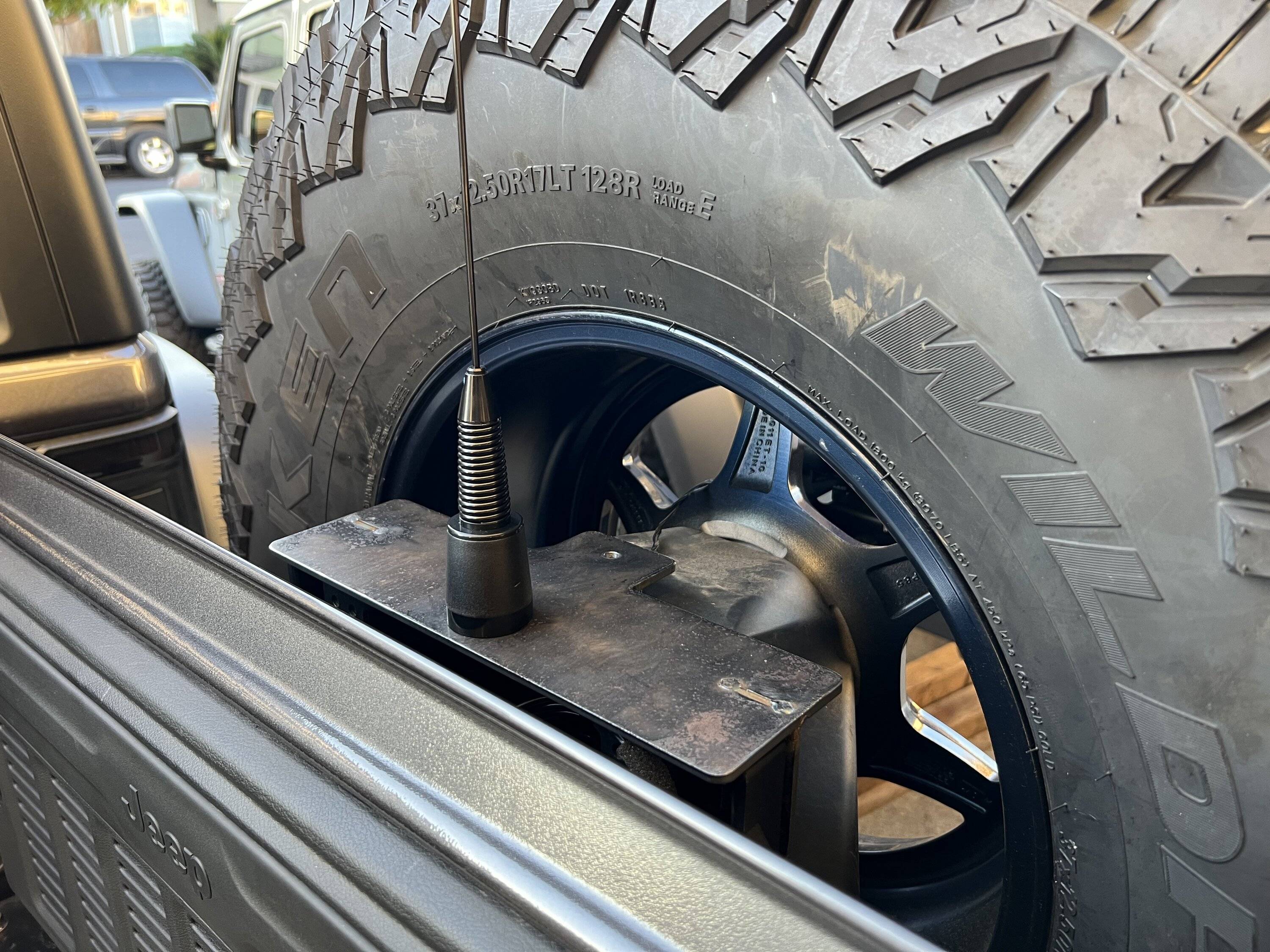 Jeep Wrangler JL DIY GMRS antenna mount IMG_6129