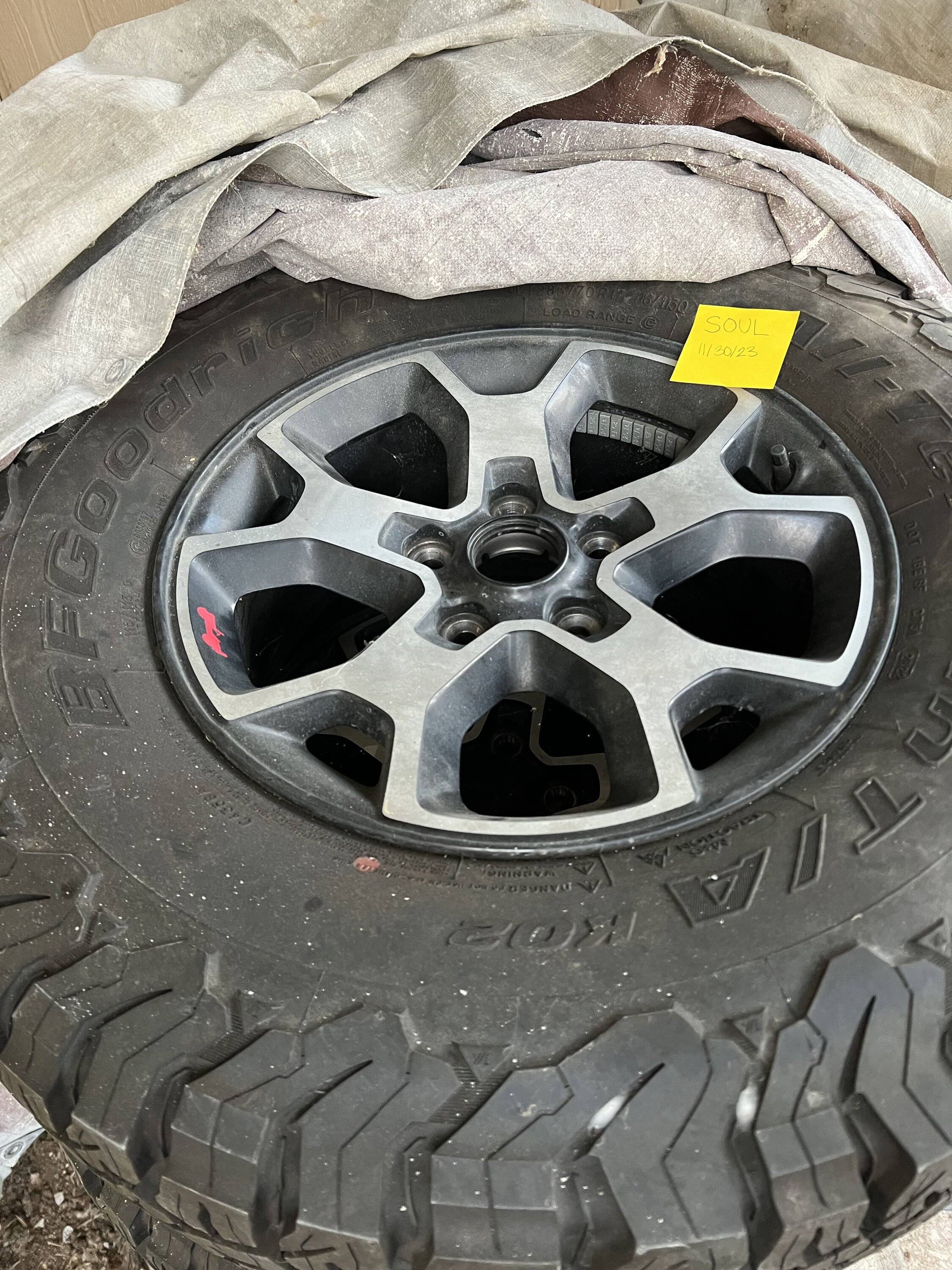 Jeep Wrangler JL 2022 Rubicon Tires, wheels, & TPMS IMG_1576