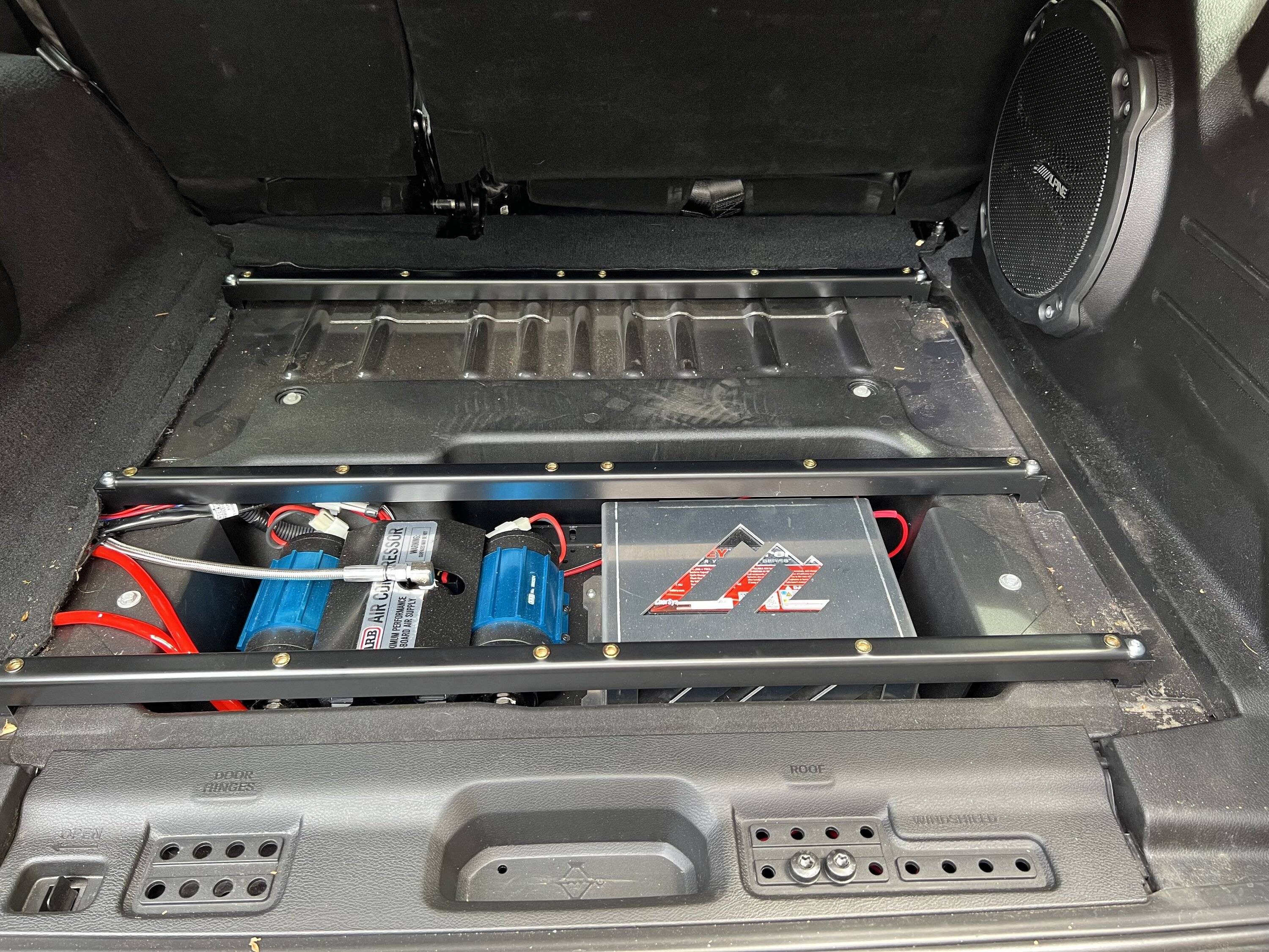 Jeep Wrangler JL Hard wire or portable air compressor? IMG_4627