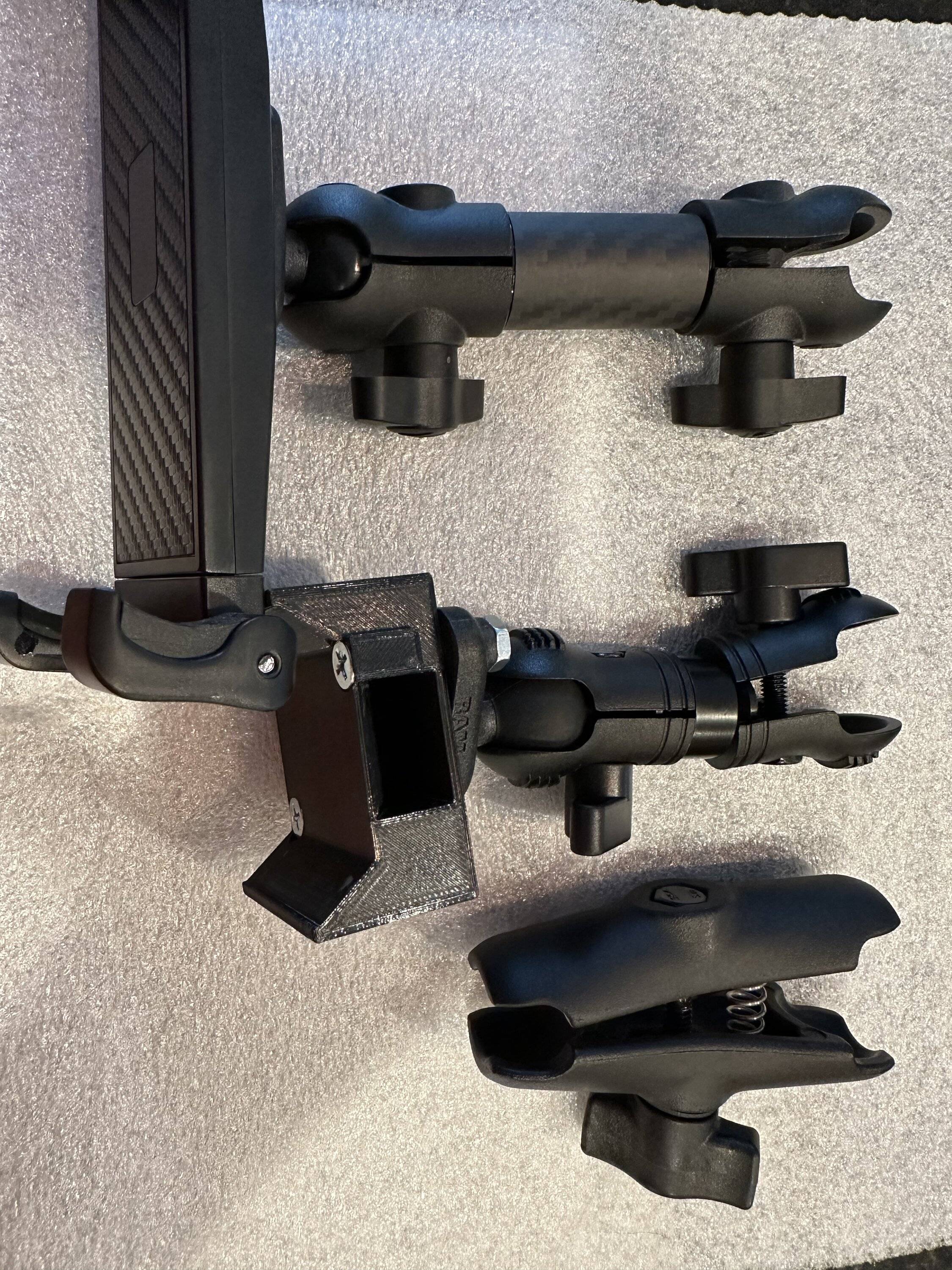 Jeep Wrangler JL Phone mount arm comparisons RAM vs 67D vs Bulletpoint IMG_5411