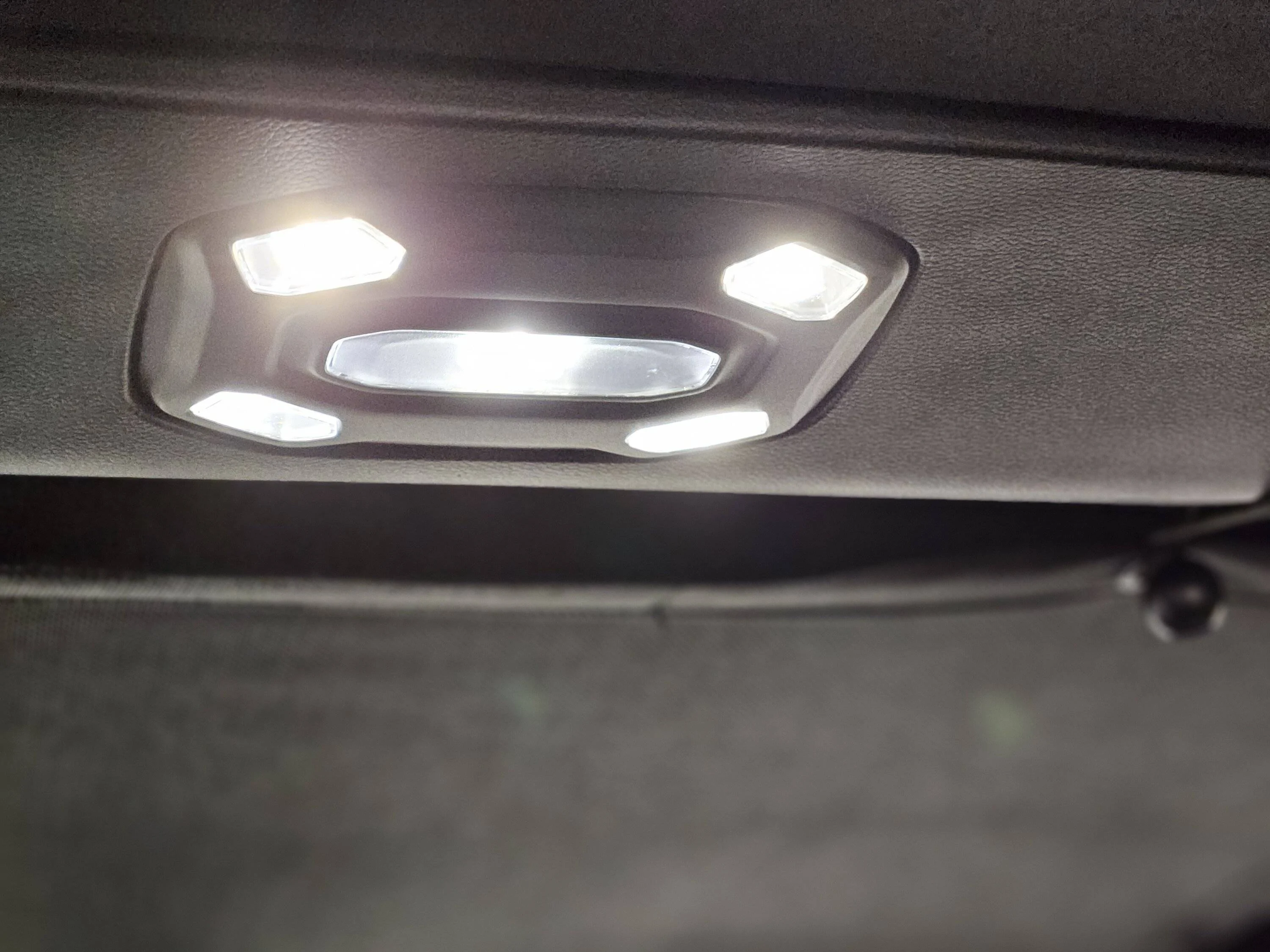 Jeep Wrangler JL Rear Cargo Dome Light 20231115_161725
