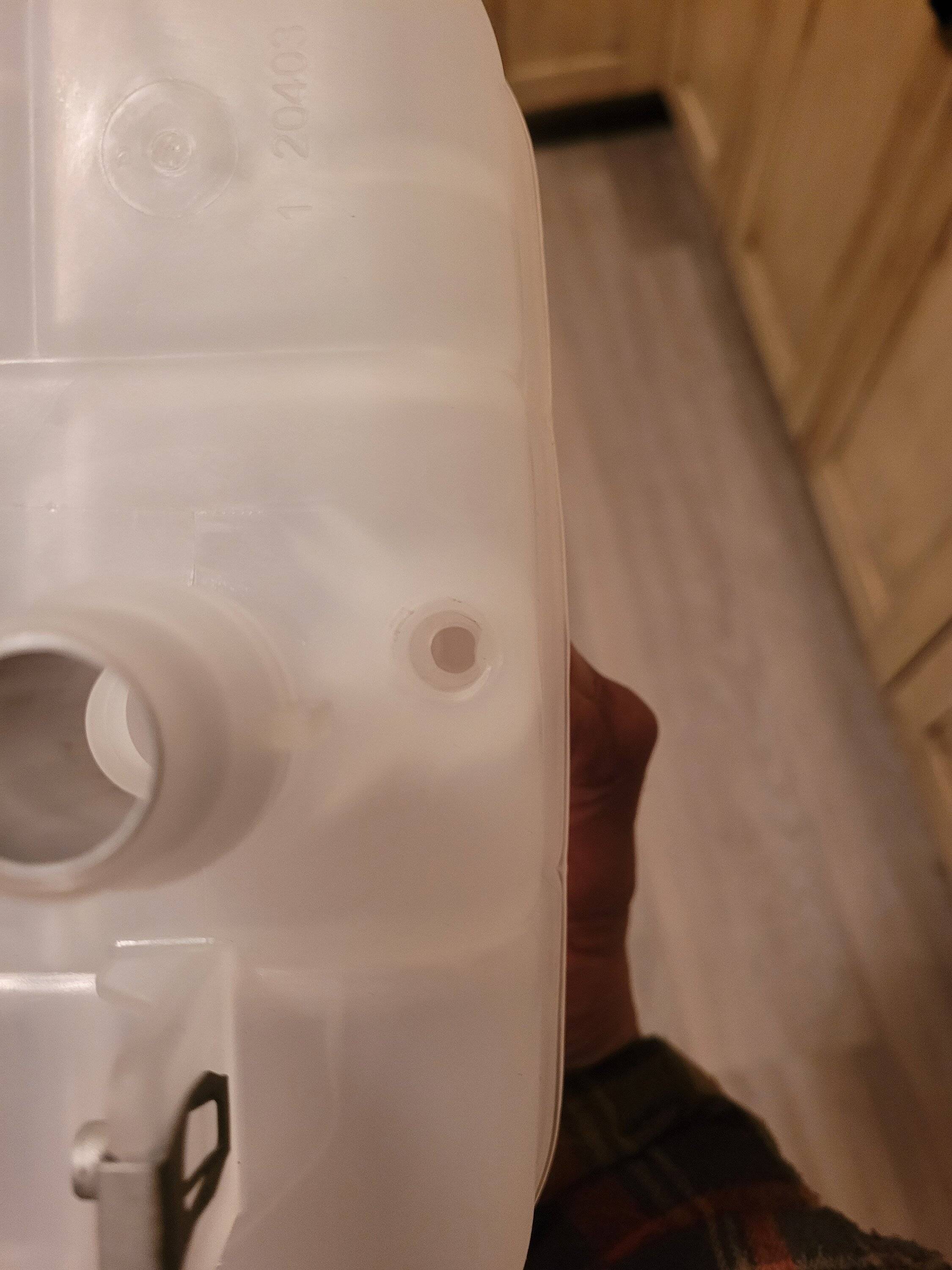 Jeep Wrangler JL Engine coolant level? 20231205_181057