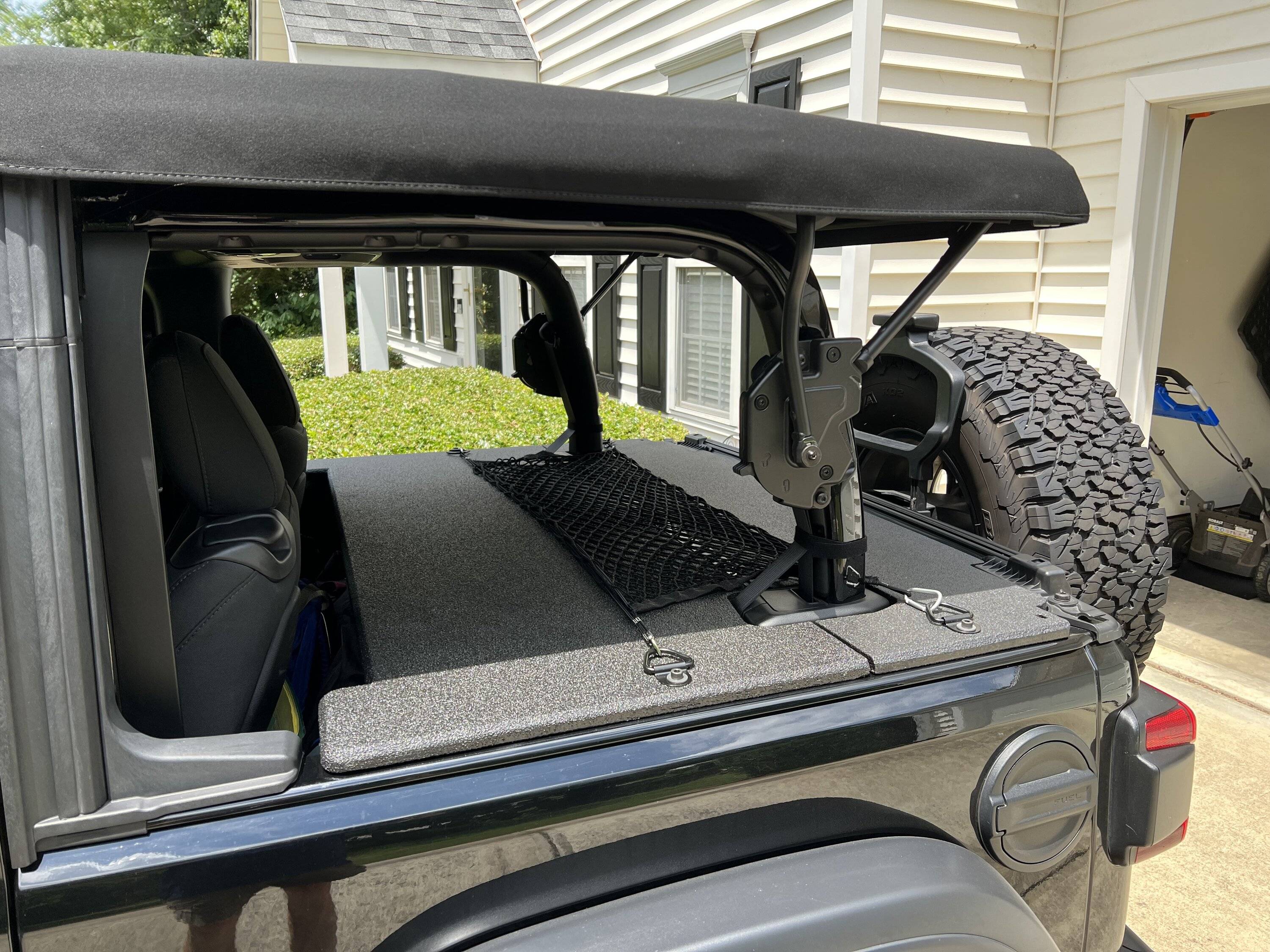 Jeep Wrangler JL Cargo cover 2 Door IMG_0189.JPG