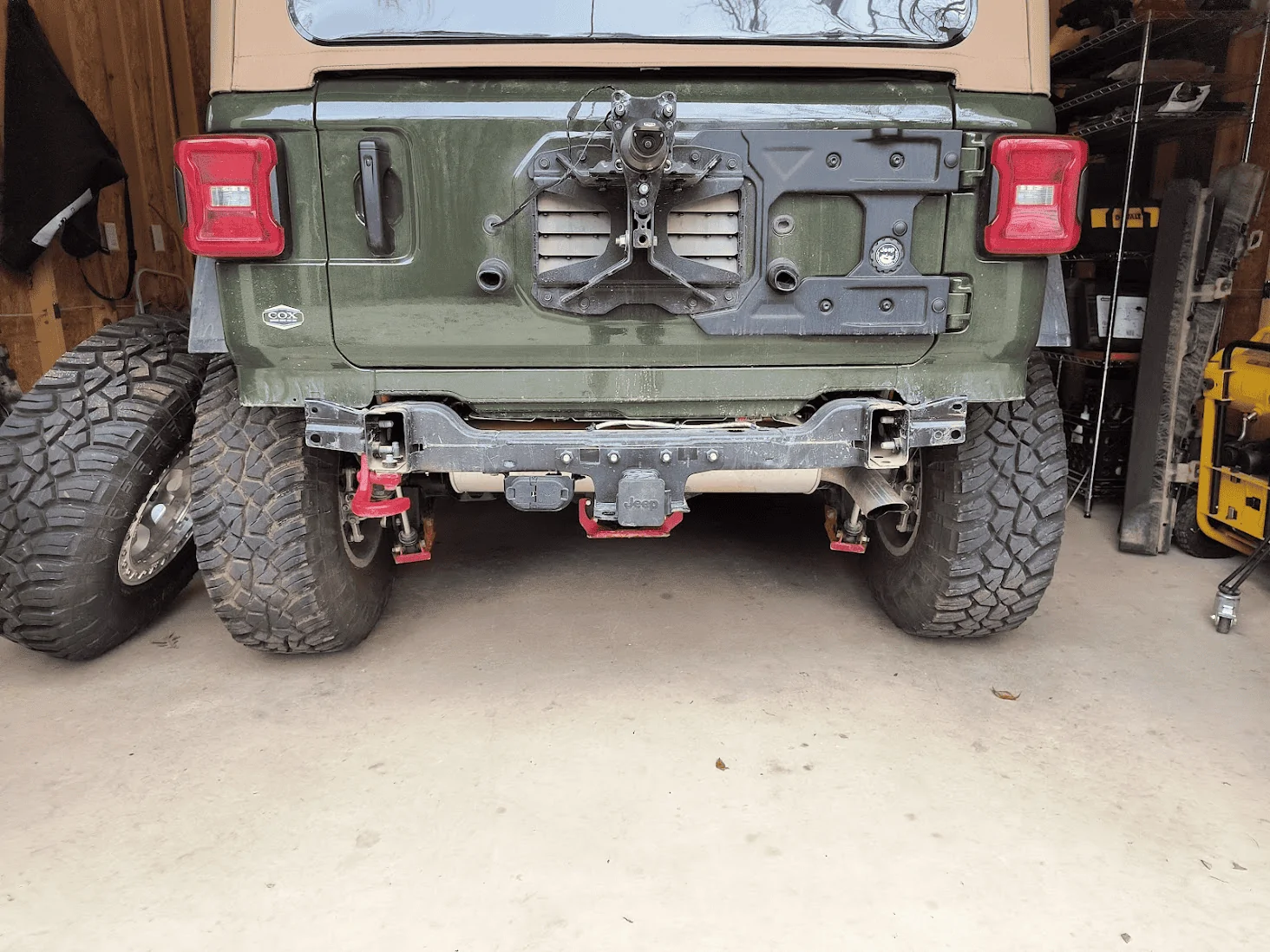 Jeep Wrangler JL '22 JLR 2.0T build progress/wheeling thread 1702171041046