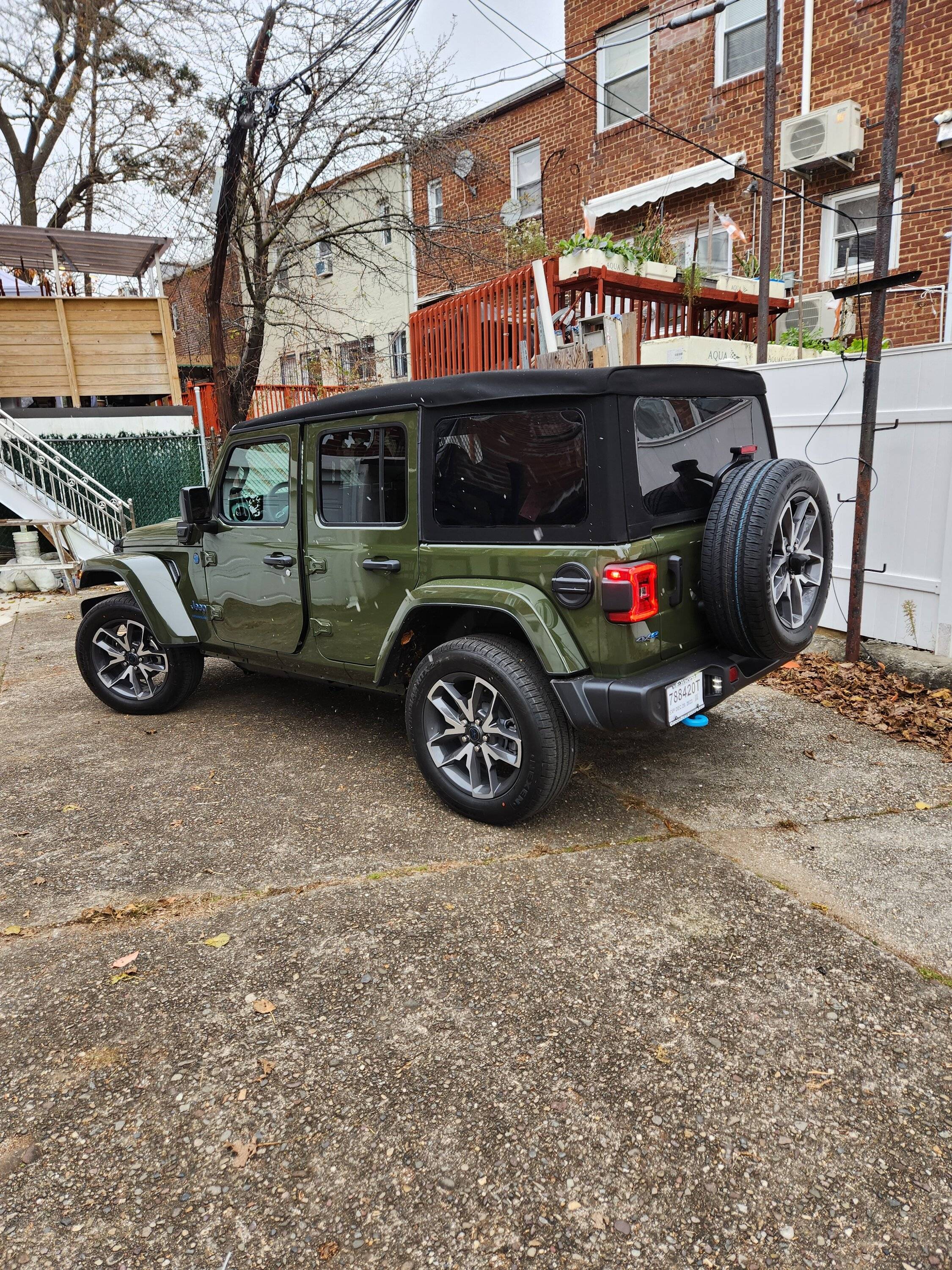 Jeep Wrangler JL 2024 Order Delivery Room 20231207_101933