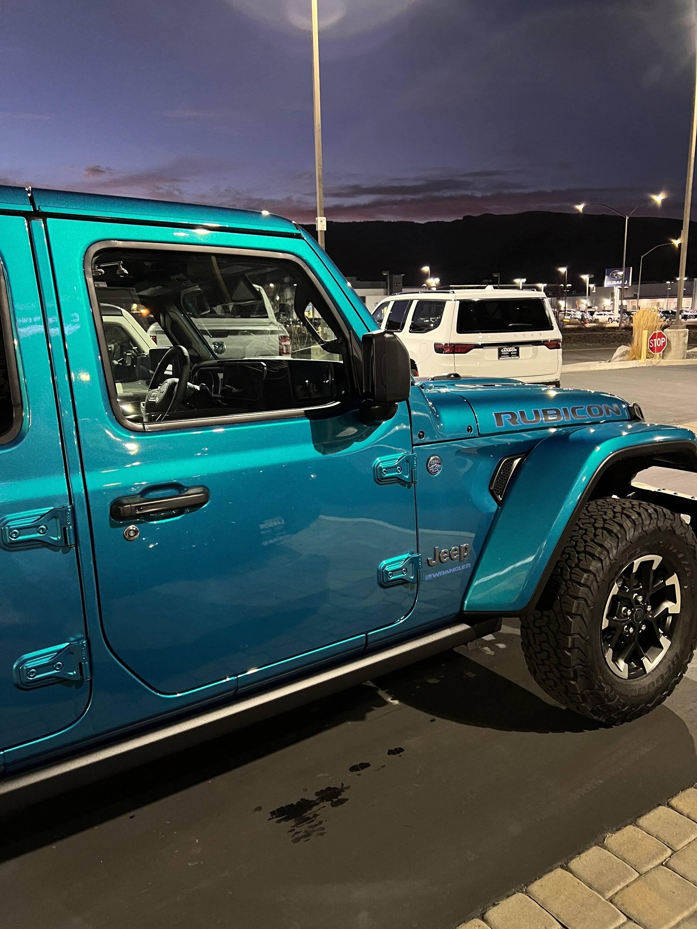 Jeep Wrangler JL 2024 Bikini Order Room IMG_5912