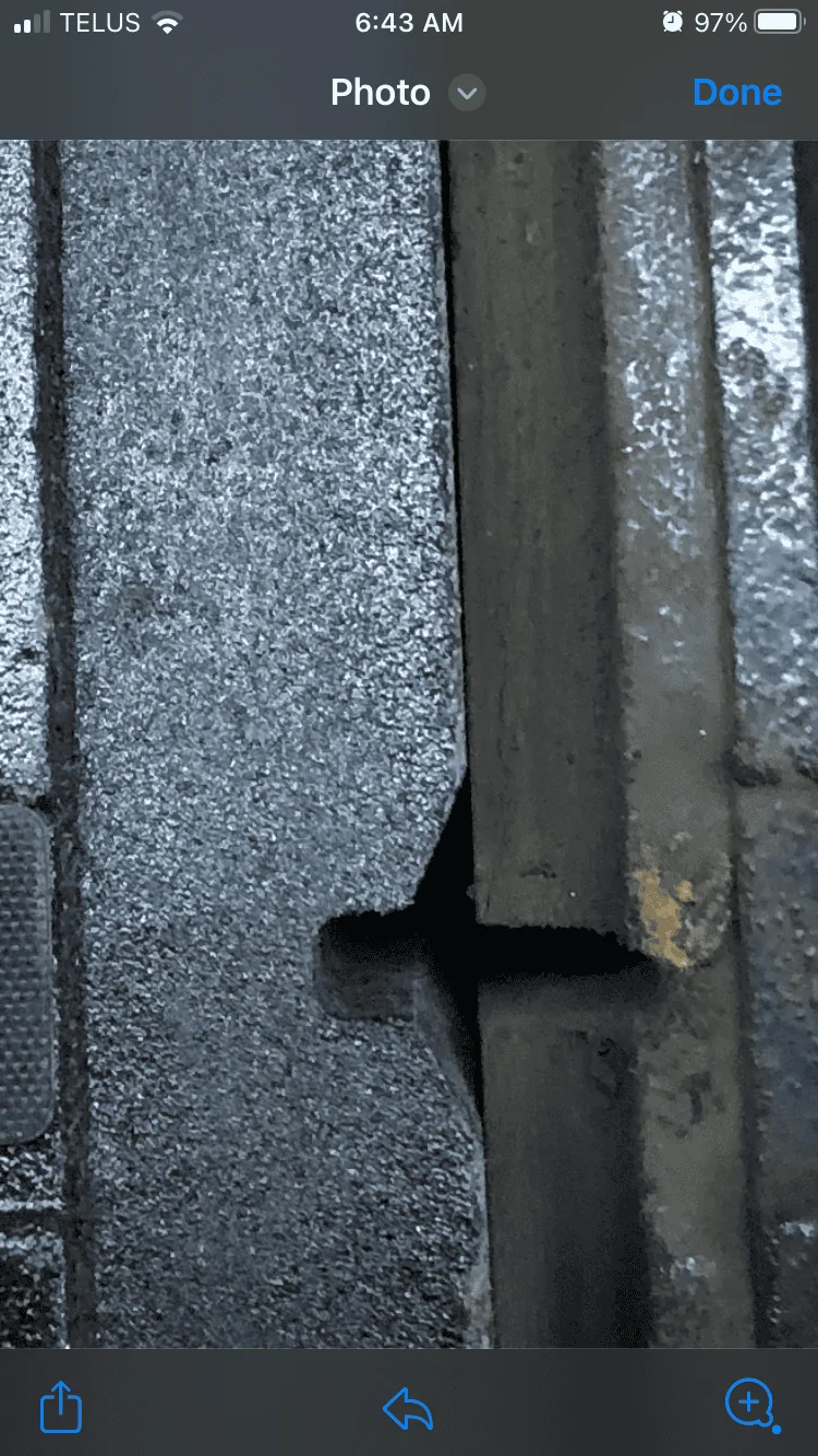 Jeep Wrangler JL New brake design? Cannot replace just pads? IMG_2206