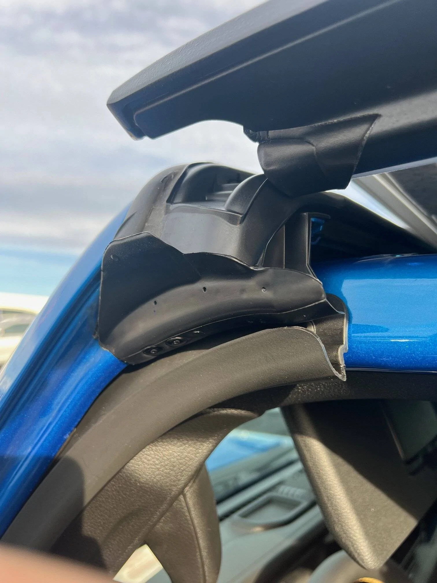 Jeep Wrangler JL Sunrider install Freedom Panel Flap Open