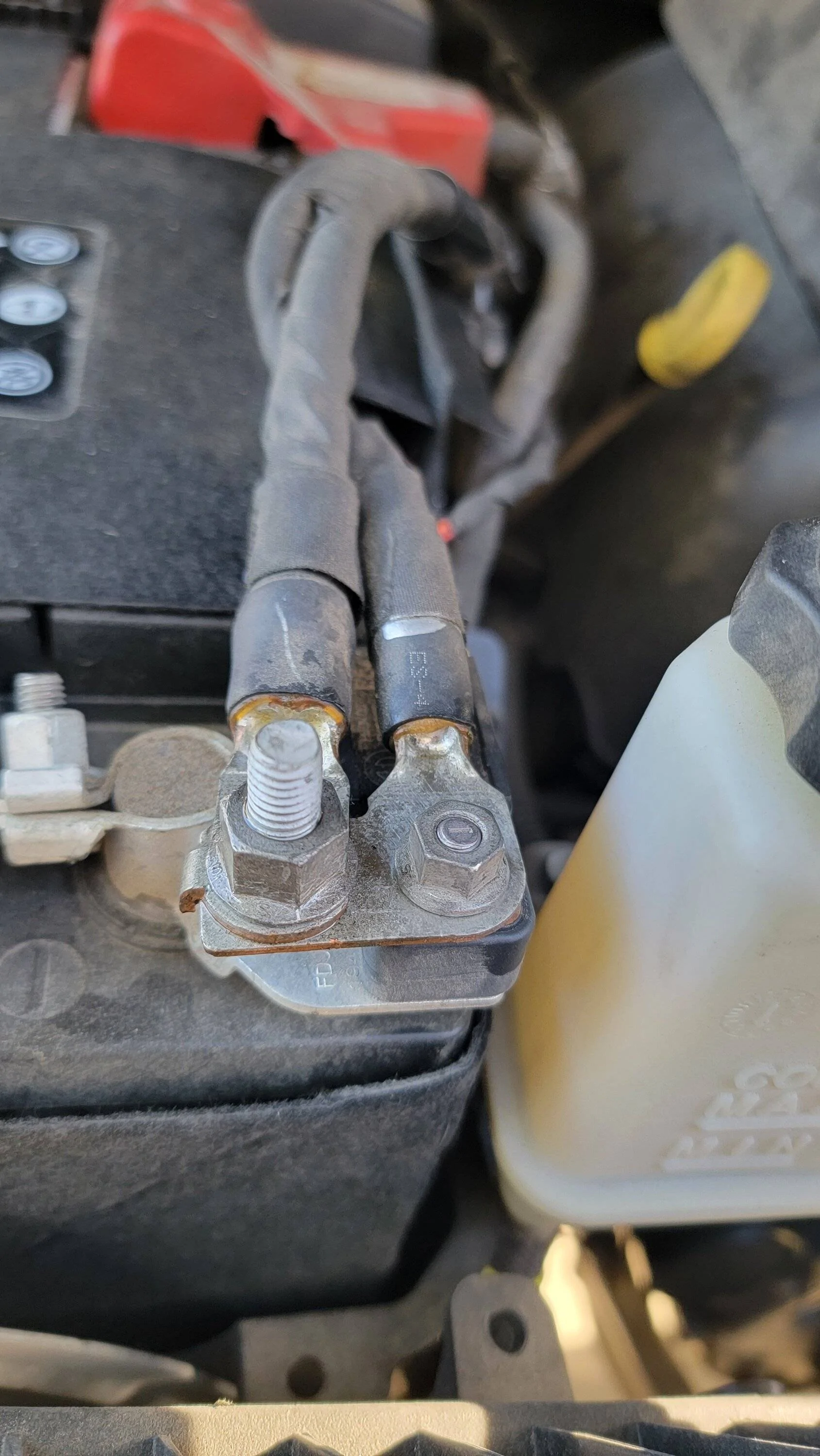 Jeep Wrangler JL Aux battery issue, need second opinion 20231215_082726