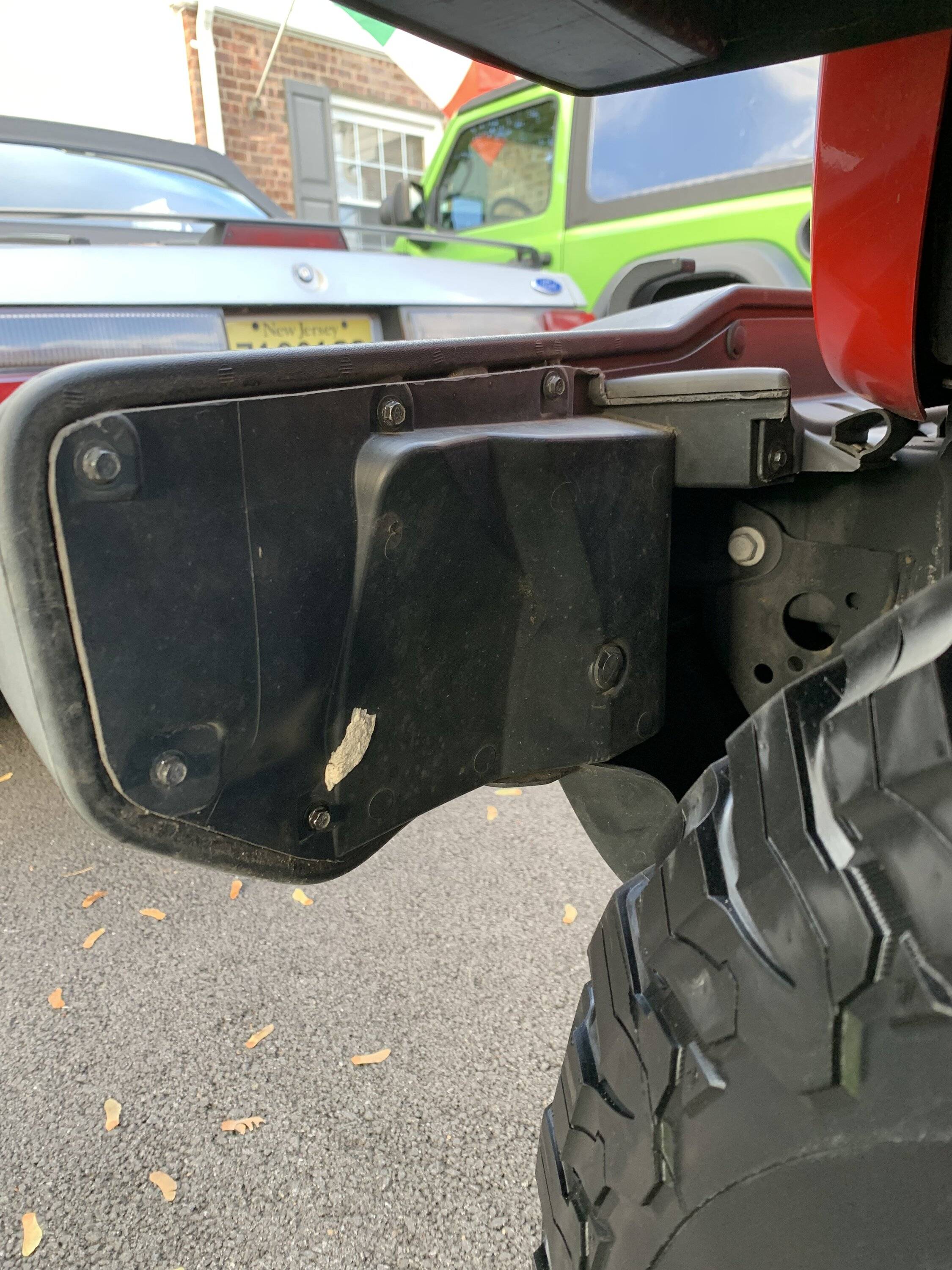 How to Easily Remove the Splash Guard of Jeep Wrangler: Quick & Simple Steps