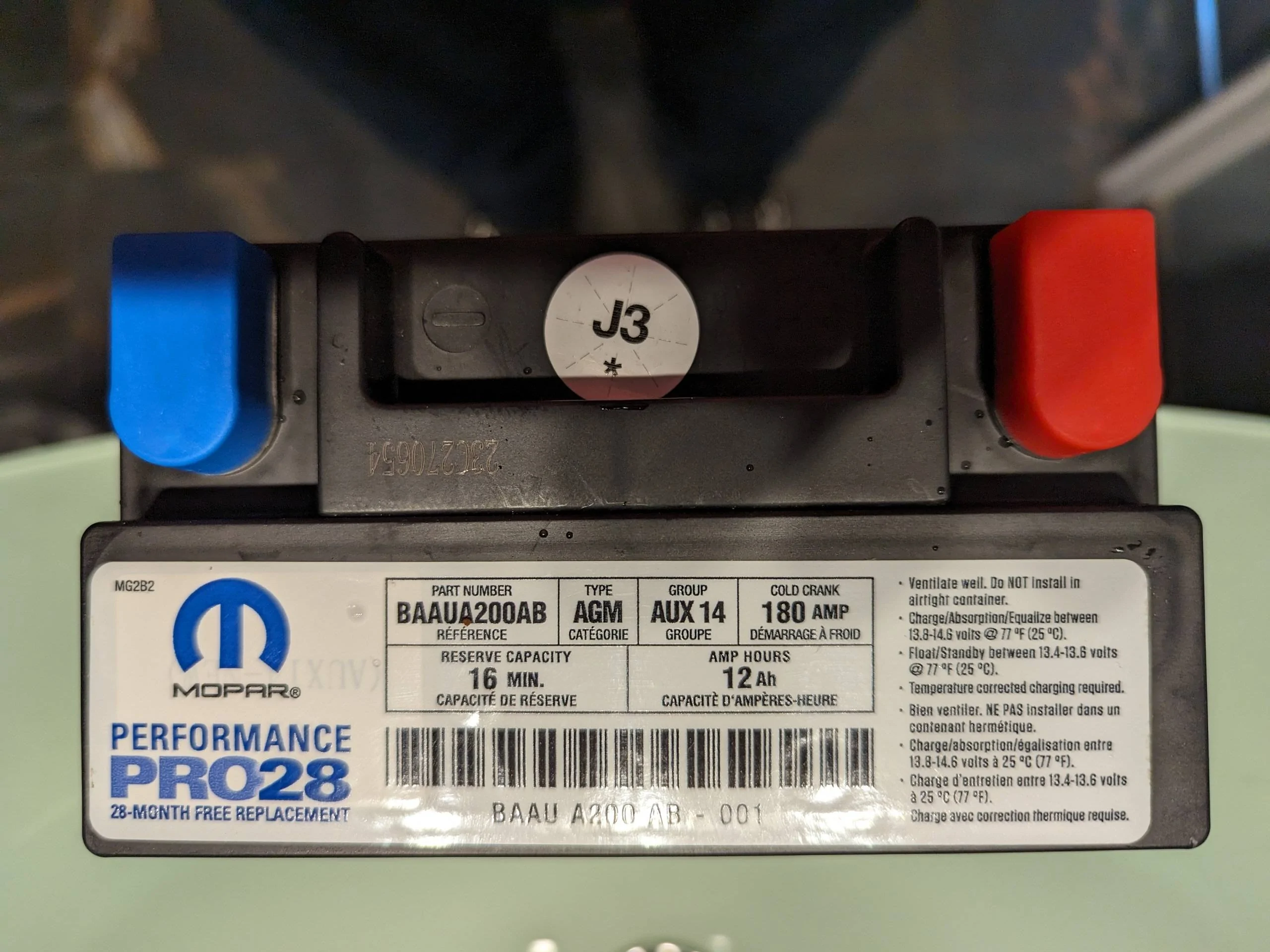 Jeep Wrangler JL AUX Battery 12 or 14 volt? PXL_20231218_174410203