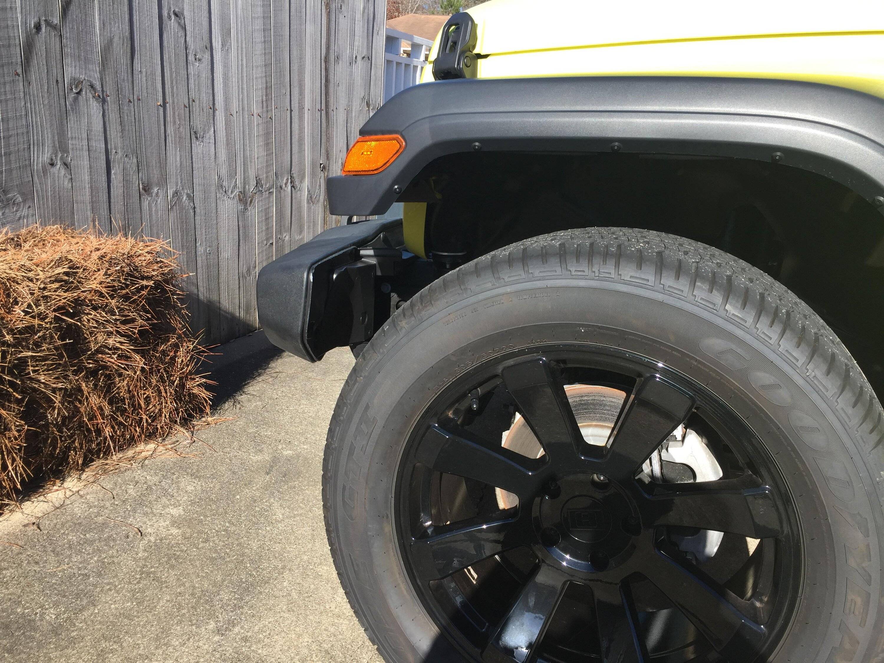 Jeep Wrangler JL Removing splash guards from plastic sport front bumper question. cut3