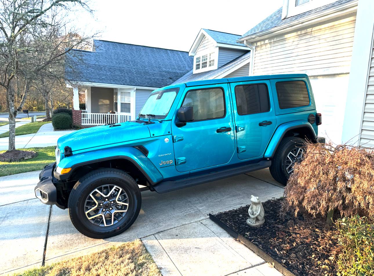 Jeep Wrangler JL 2024 Bikini Order Room IMG_7400