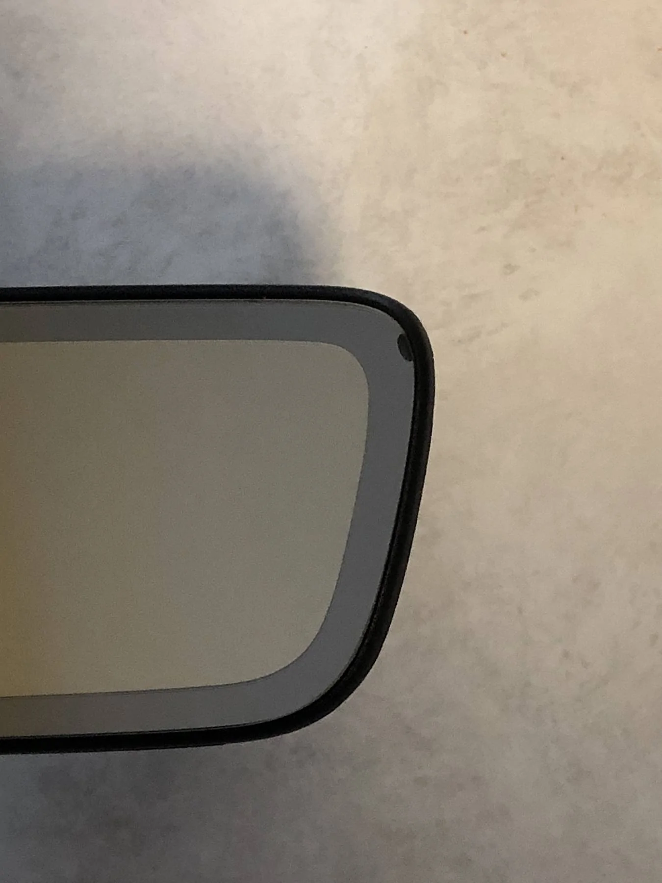 Jeep Wrangler JL OEM Auto Dimming Mirror Bubble Blemish? IMG_6673