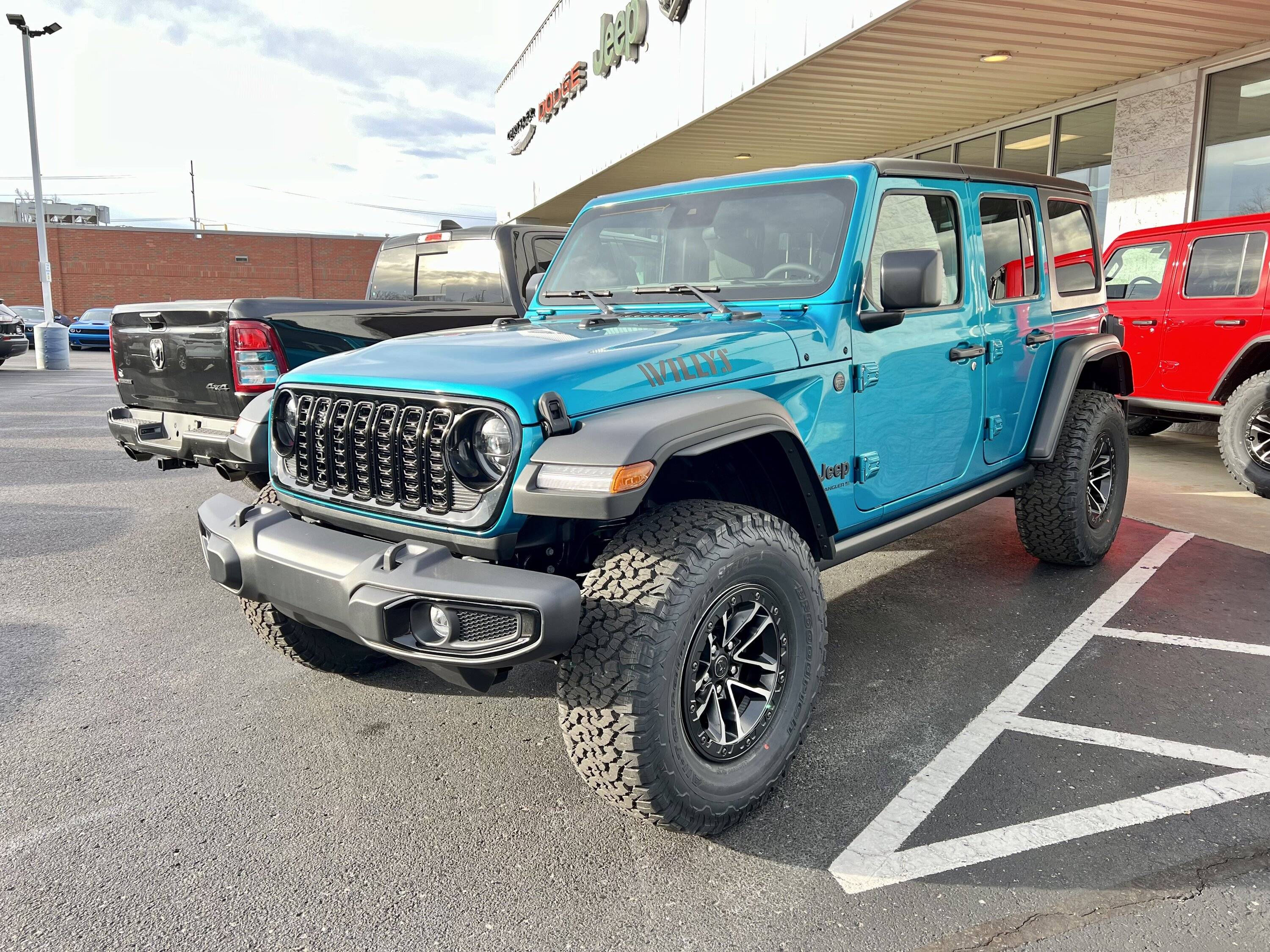 Jeep Wrangler JL 2024 Bikini Order Room IMG_4608