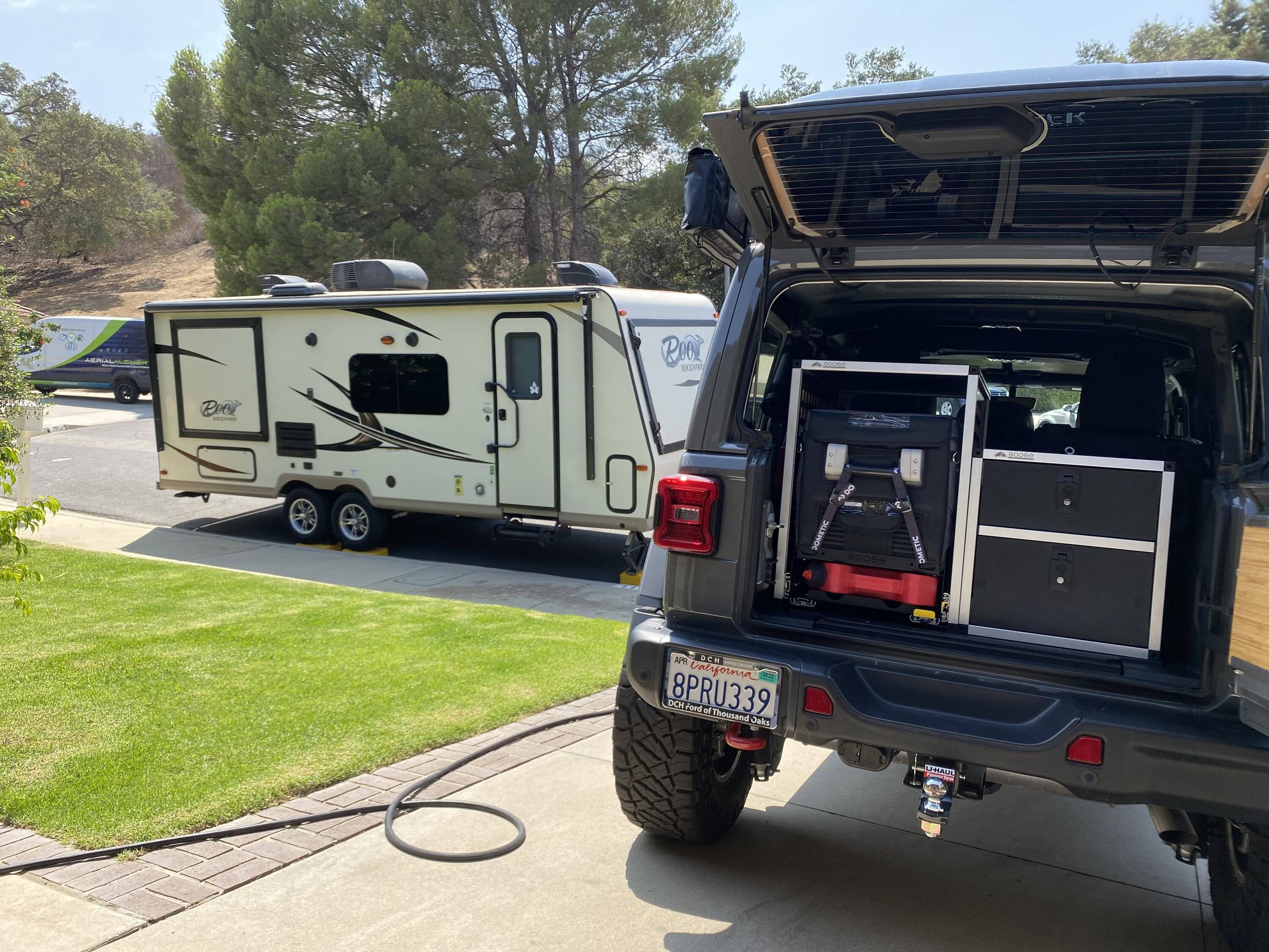 Jeep Wrangler JL Portable Camping Refrigerator IMG_3248
