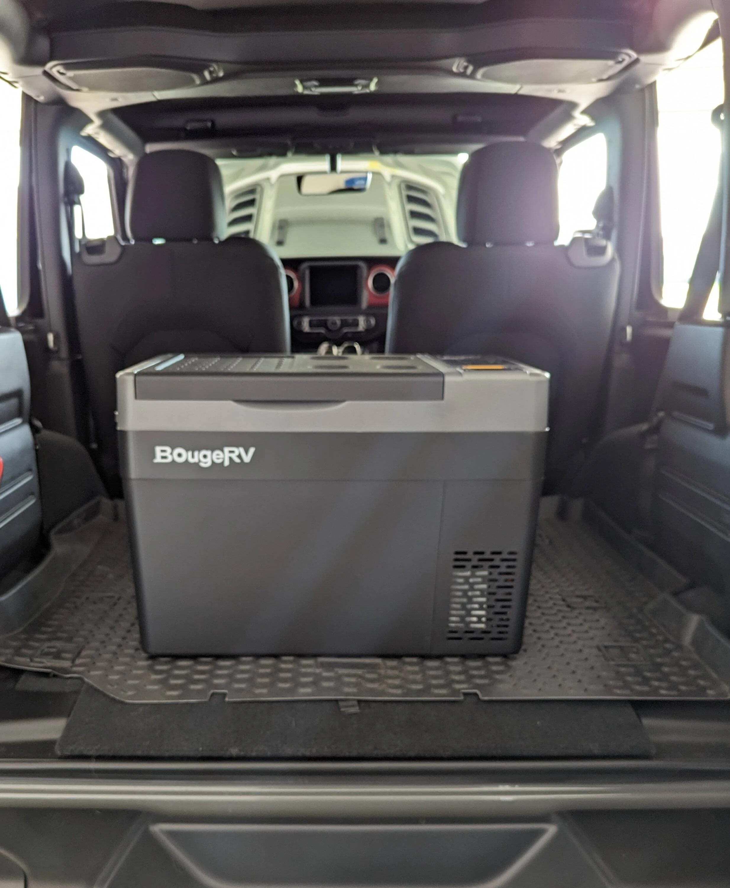 Jeep Wrangler JL Portable Camping Refrigerator PXL_20230924_142151190