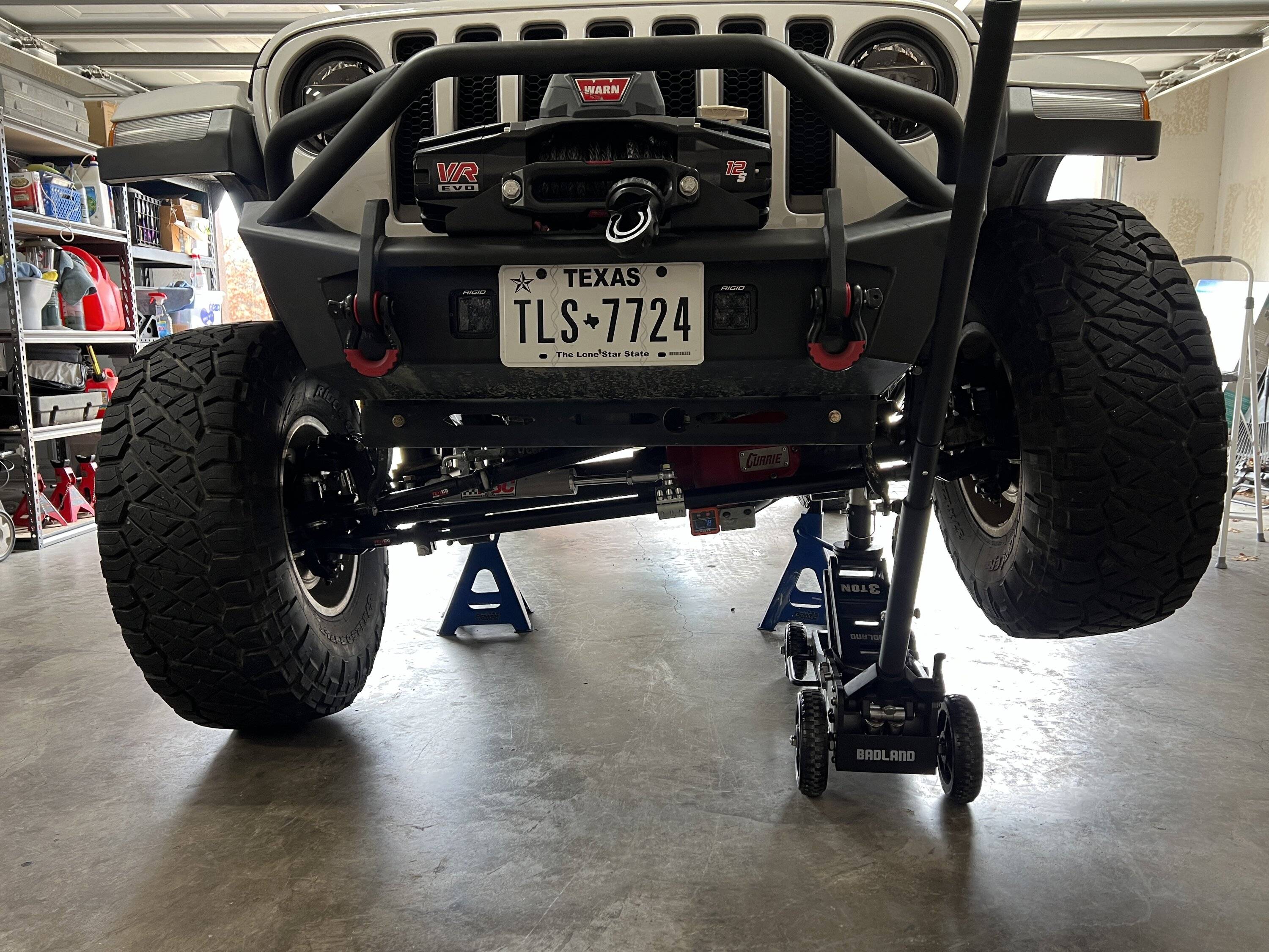 Jeep Wrangler JL Uneven Max Articulation Driver vs. Passenger IMG_6145