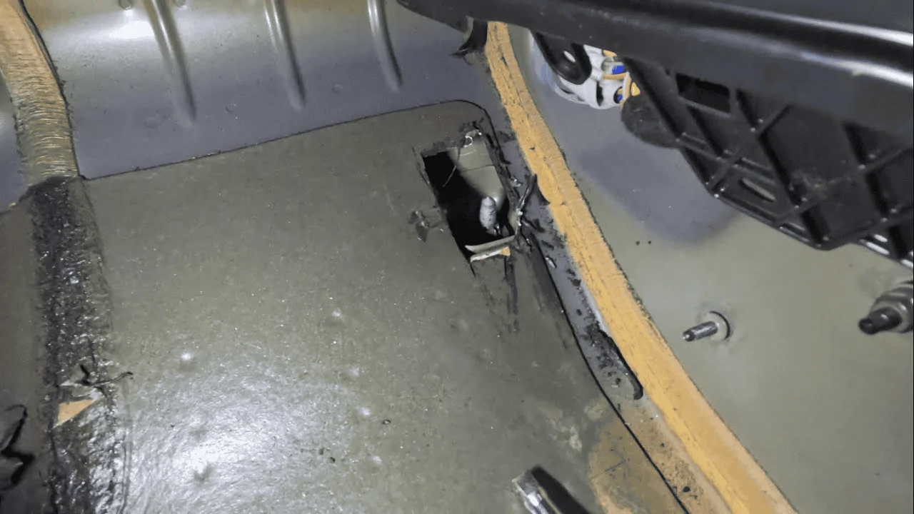 Jeep Wrangler JL Loctite - how open bolt? 1703441464292