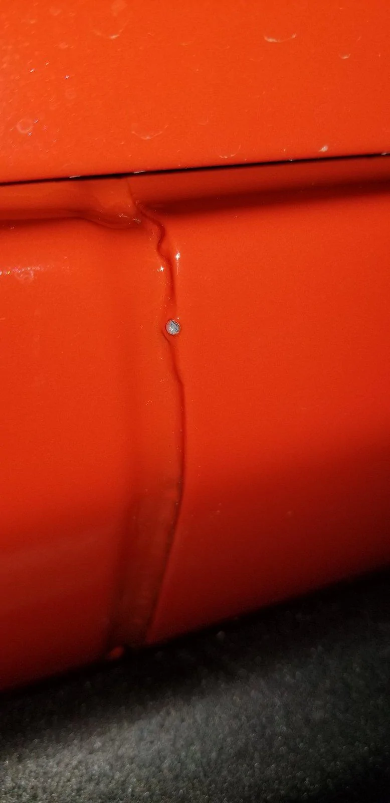 Jeep Wrangler JL void/bubble in paint 20180830_220656