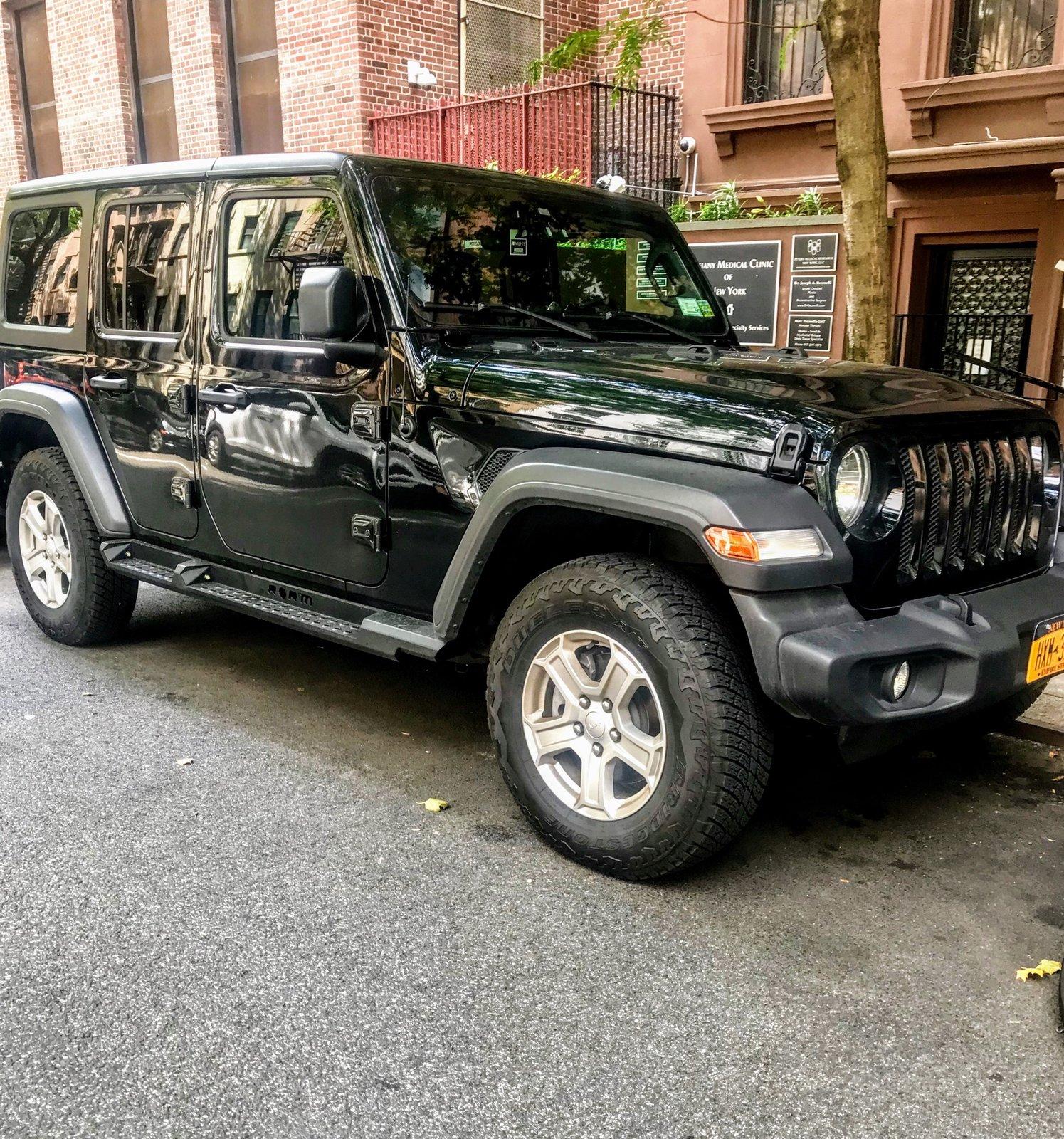 Jeep Wrangler JL $150 obo rims only D9AB6071-7517-4D71-9843-2EE67B373304