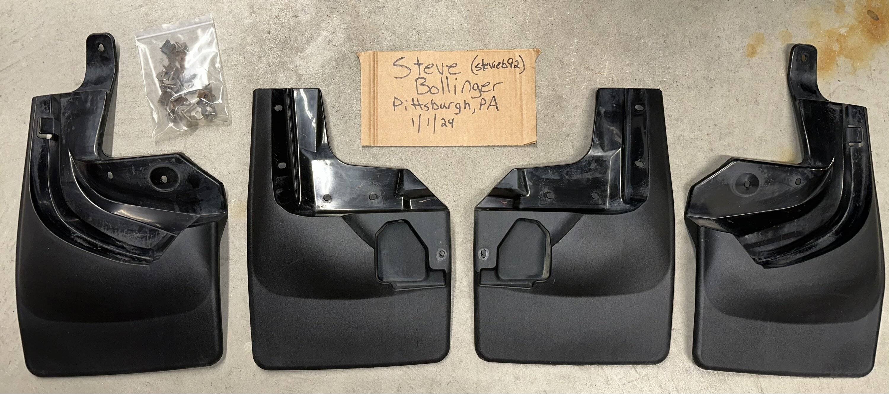 Jeep Wrangler JL WTS: Weathertech mudflaps for JLUR IMG_1854