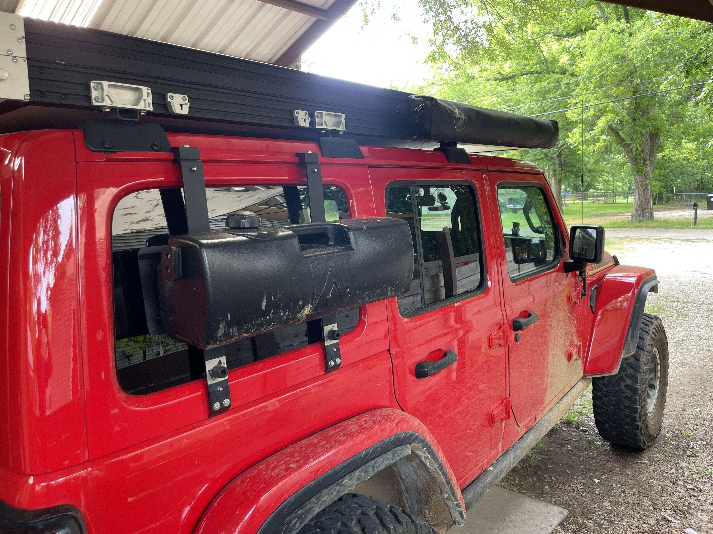 Jeep Wrangler JL On tire storage or No? IMG_5068
