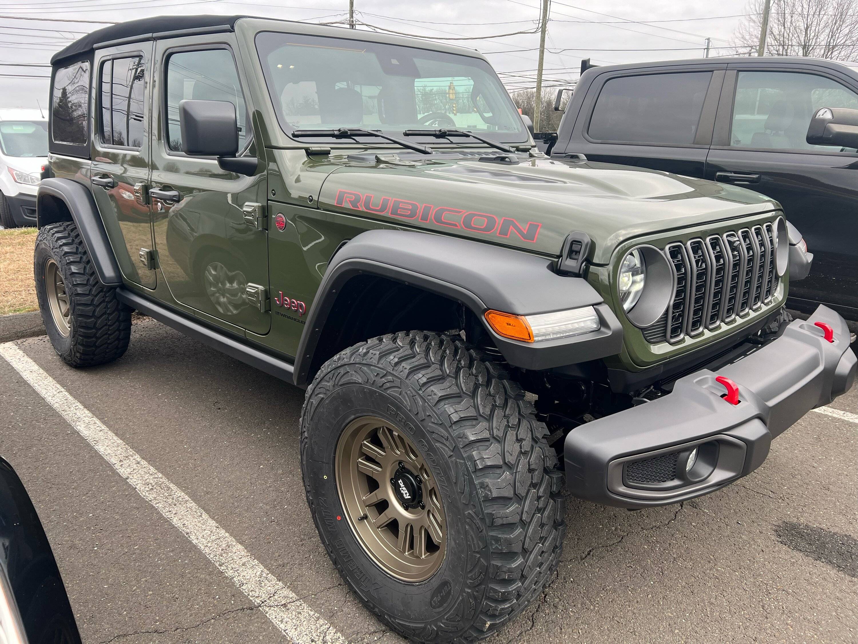 Jeep Wrangler JL 2024 Order Waiting Room Wheels day 2
