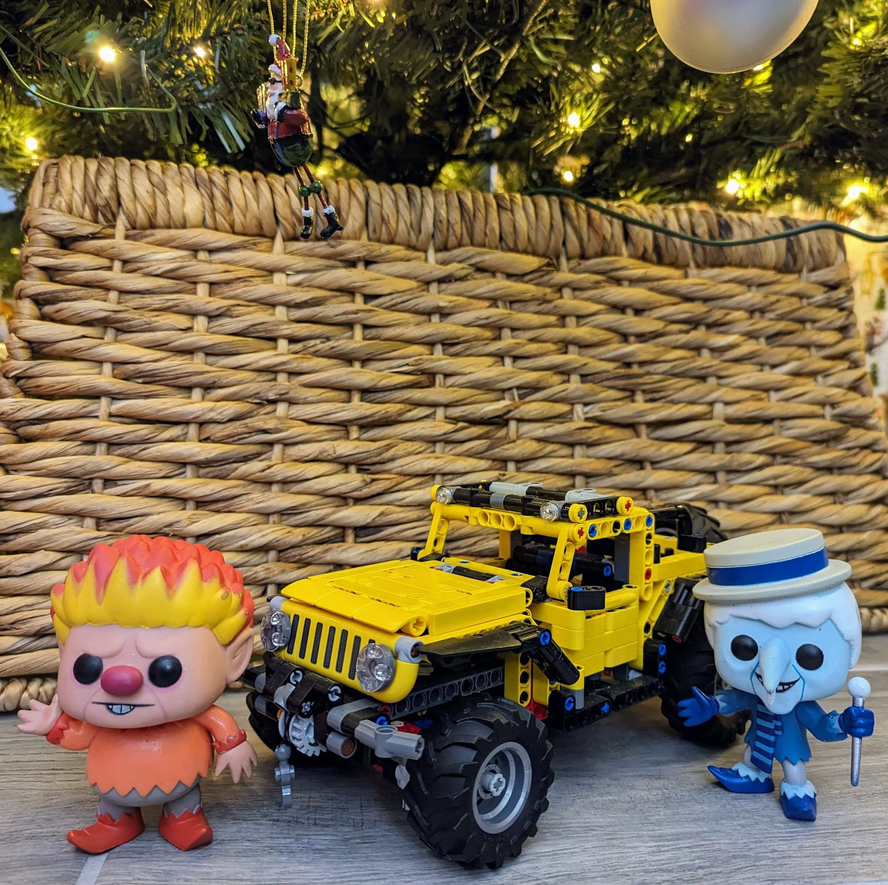 Jeep Wrangler JL Merry Christmas Everyone PXL_20231224_190310746