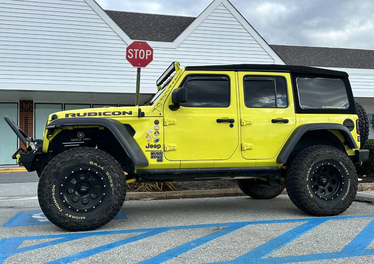 Jeep Wrangler JL Colored Nittos? IMG_4718