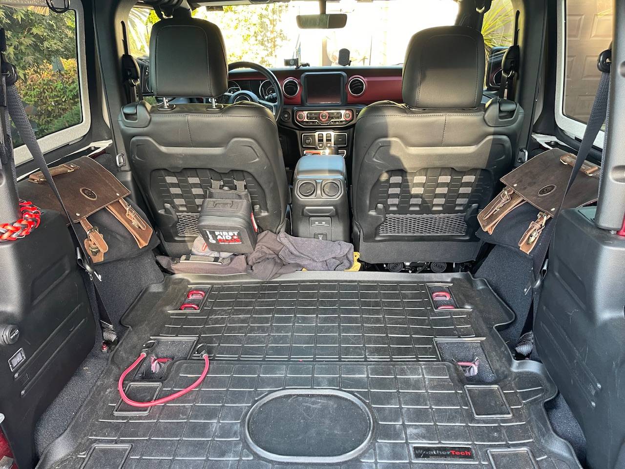 Jeep Wrangler JL New rear cargo mats? IMG_3443