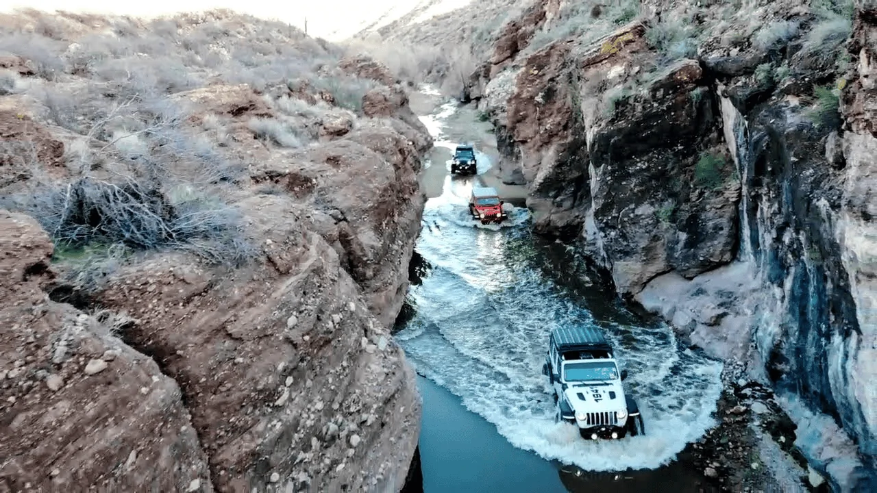 Jeep Wrangler JL Ditch lights AND a snorkel? 1705072642413