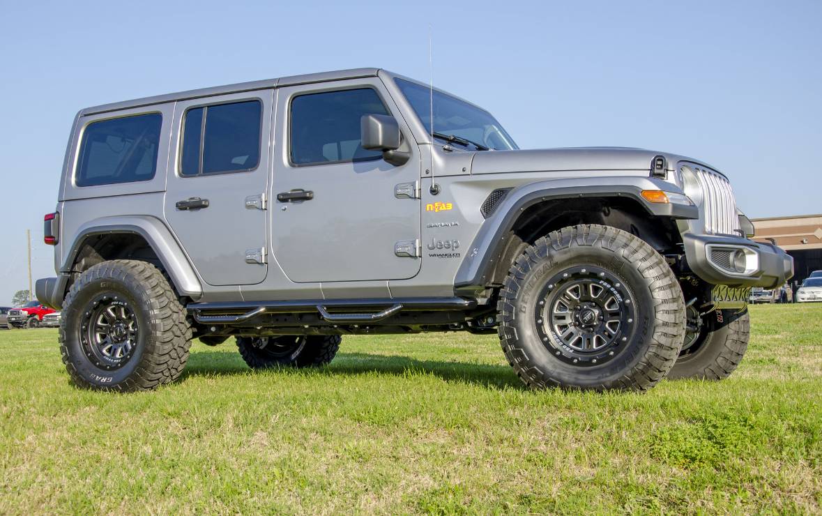 Jeep Wrangler JL [Post Your Pics] Side Steps/Sliders - Whatchu got? IMG_0781