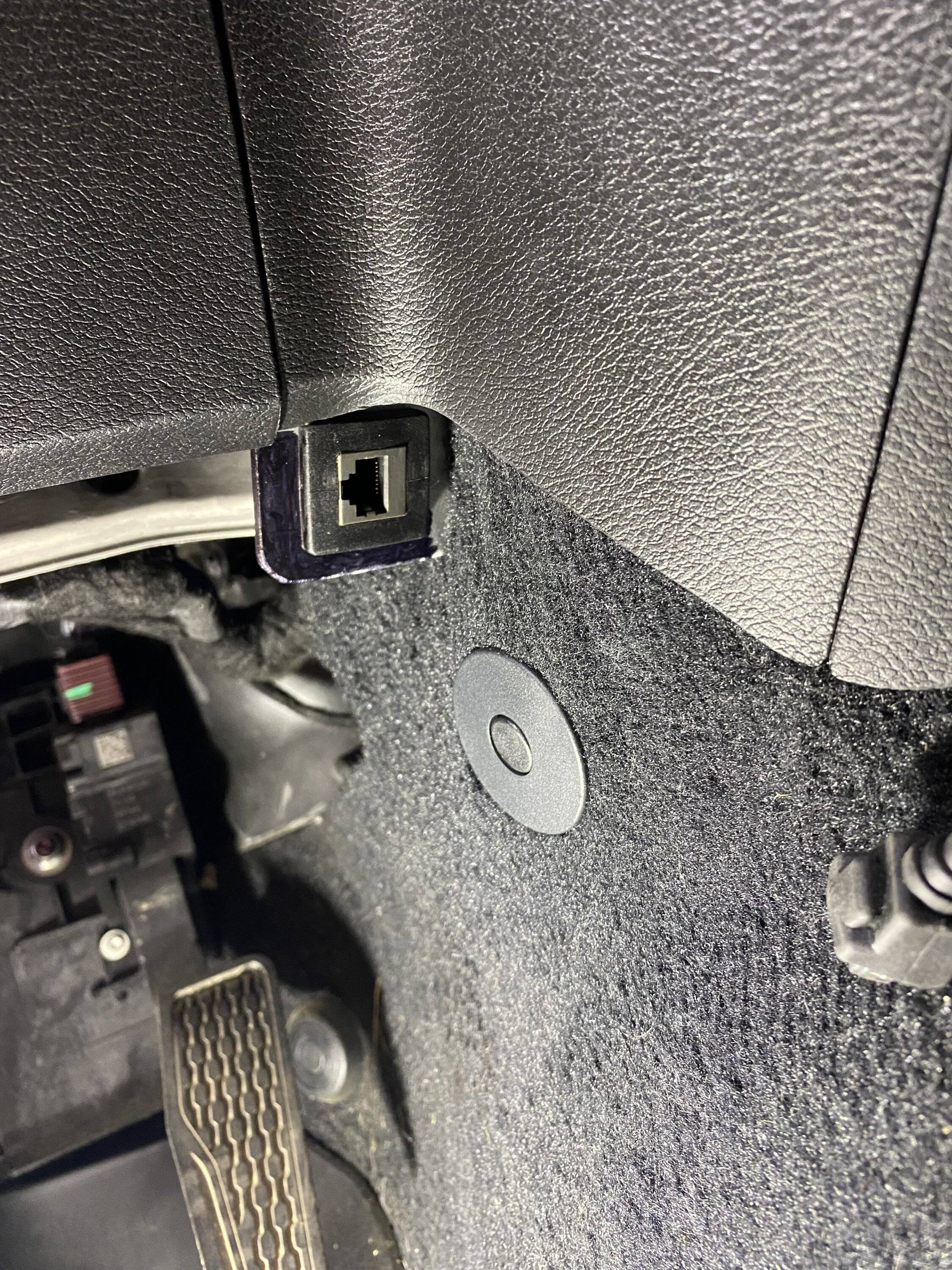 Jeep Wrangler JL GMRS radio mounts IMG_4690
