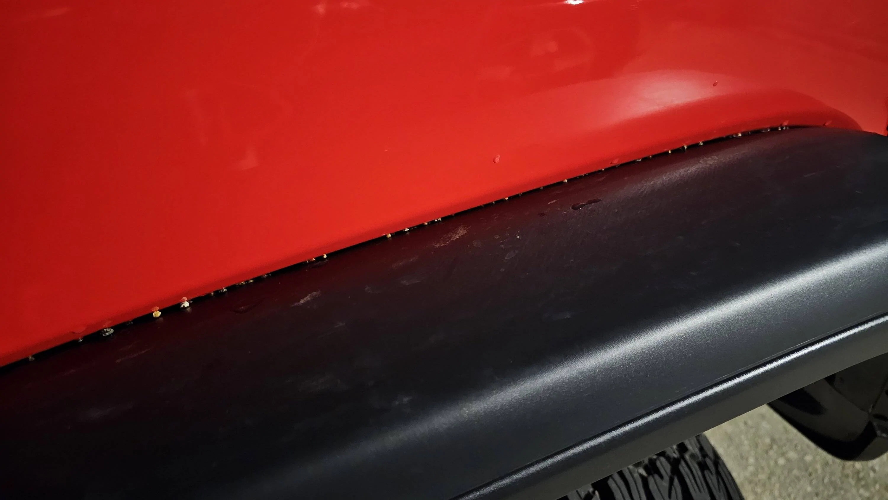 Jeep Wrangler JL Rocks behind fender flares 20240117_231842