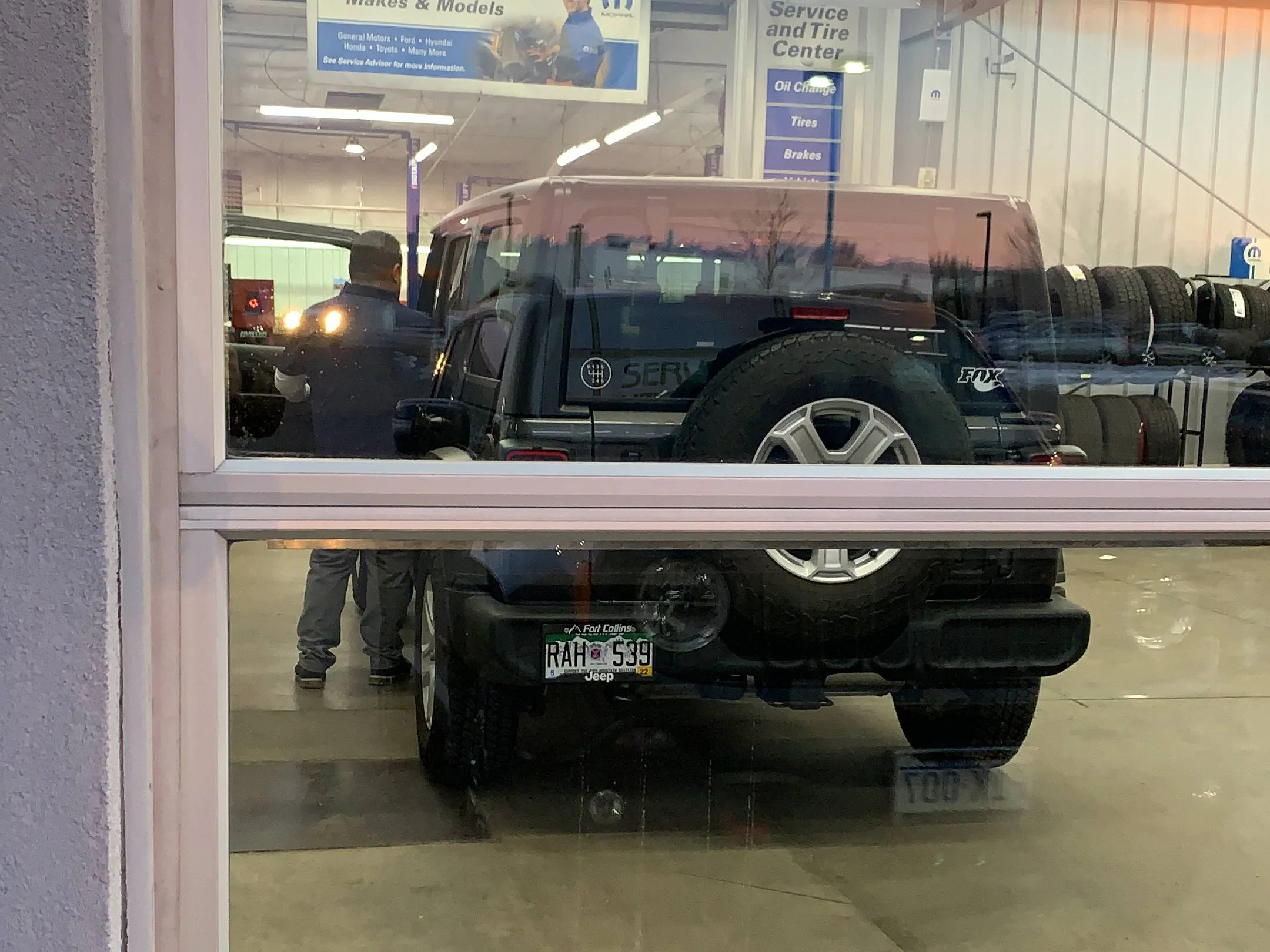 Jeep Wrangler JL Mopar 2" Lift: 2 Year Review (long) Dropping him off at dealer