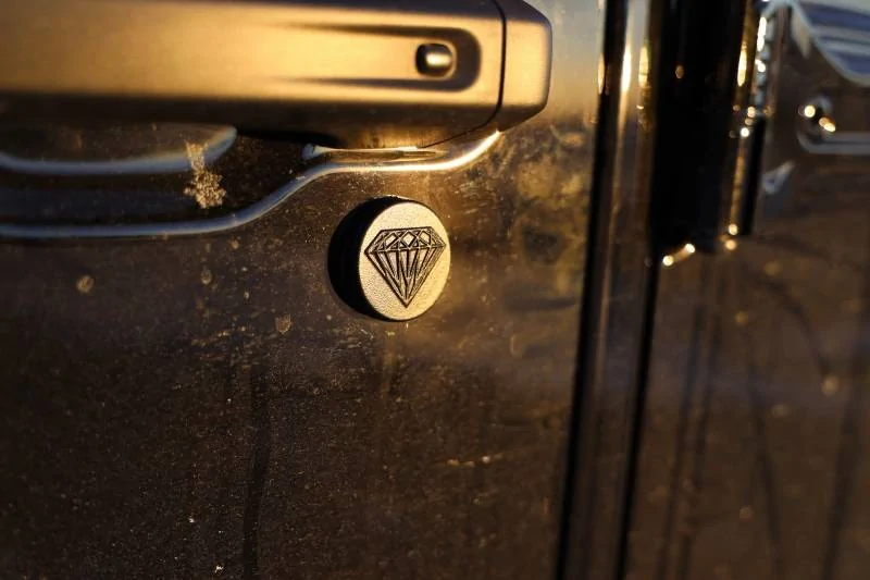 Jeep Wrangler JL ? Threedom Custom Design Key Lock Caps? 98898u9