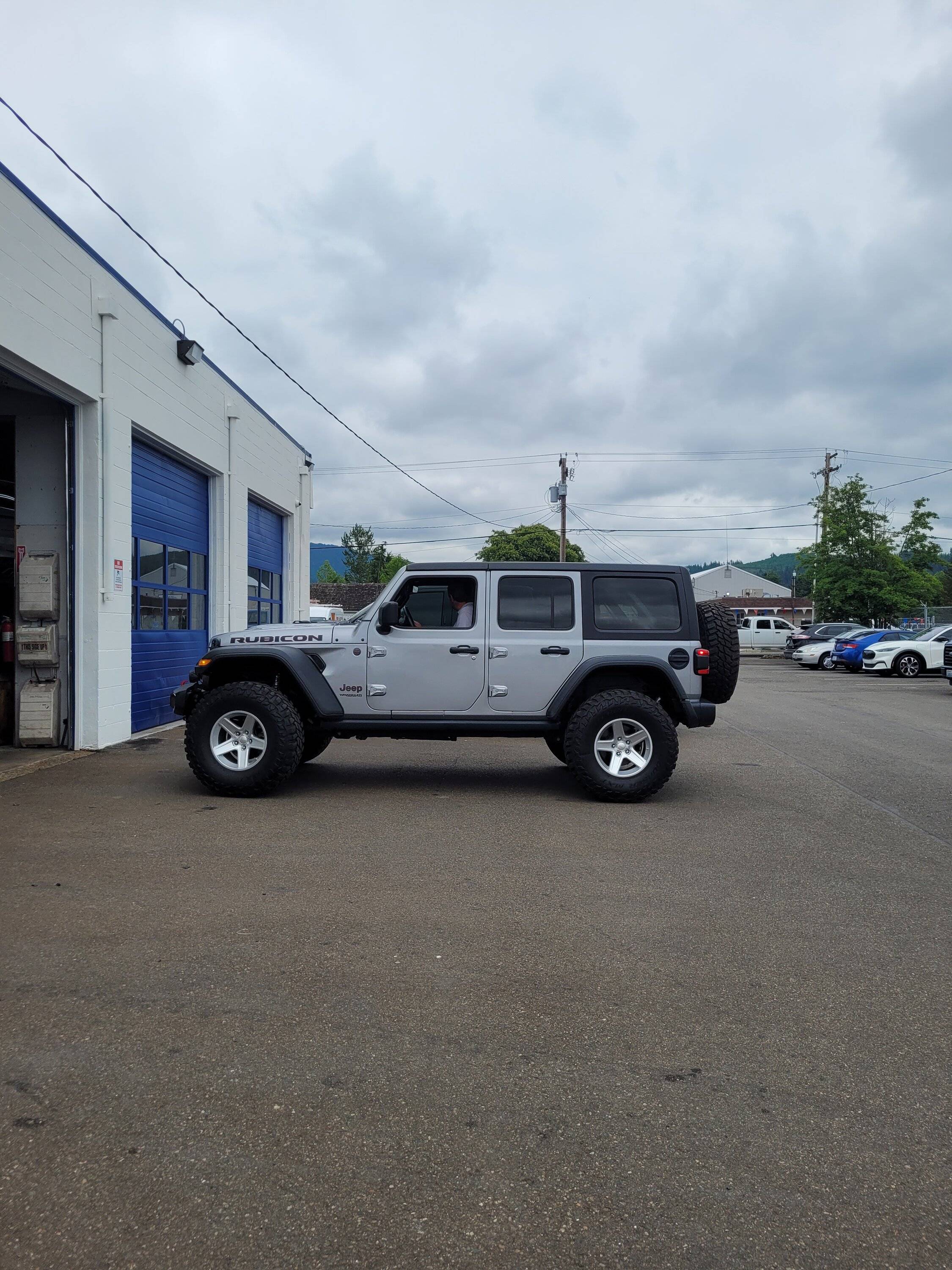 Jeep Wrangler JL Throwback Thursday!!! Let's see those trade-ins vs what you have now photos!!! 20230611_142052