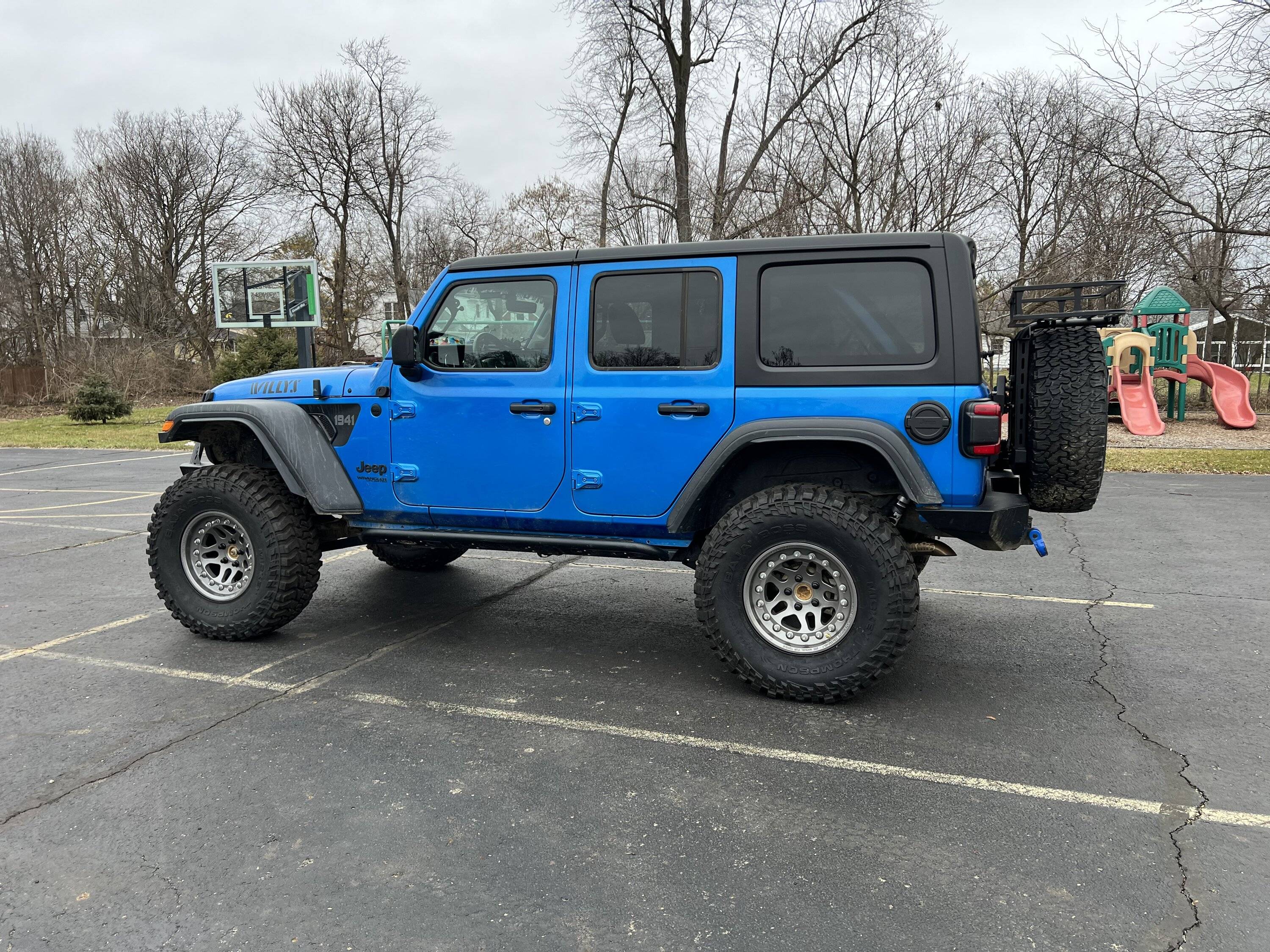 Jeep Wrangler JL Throwback Thursday!!! Let's see those trade-ins vs what you have now photos!!! IMG_3587