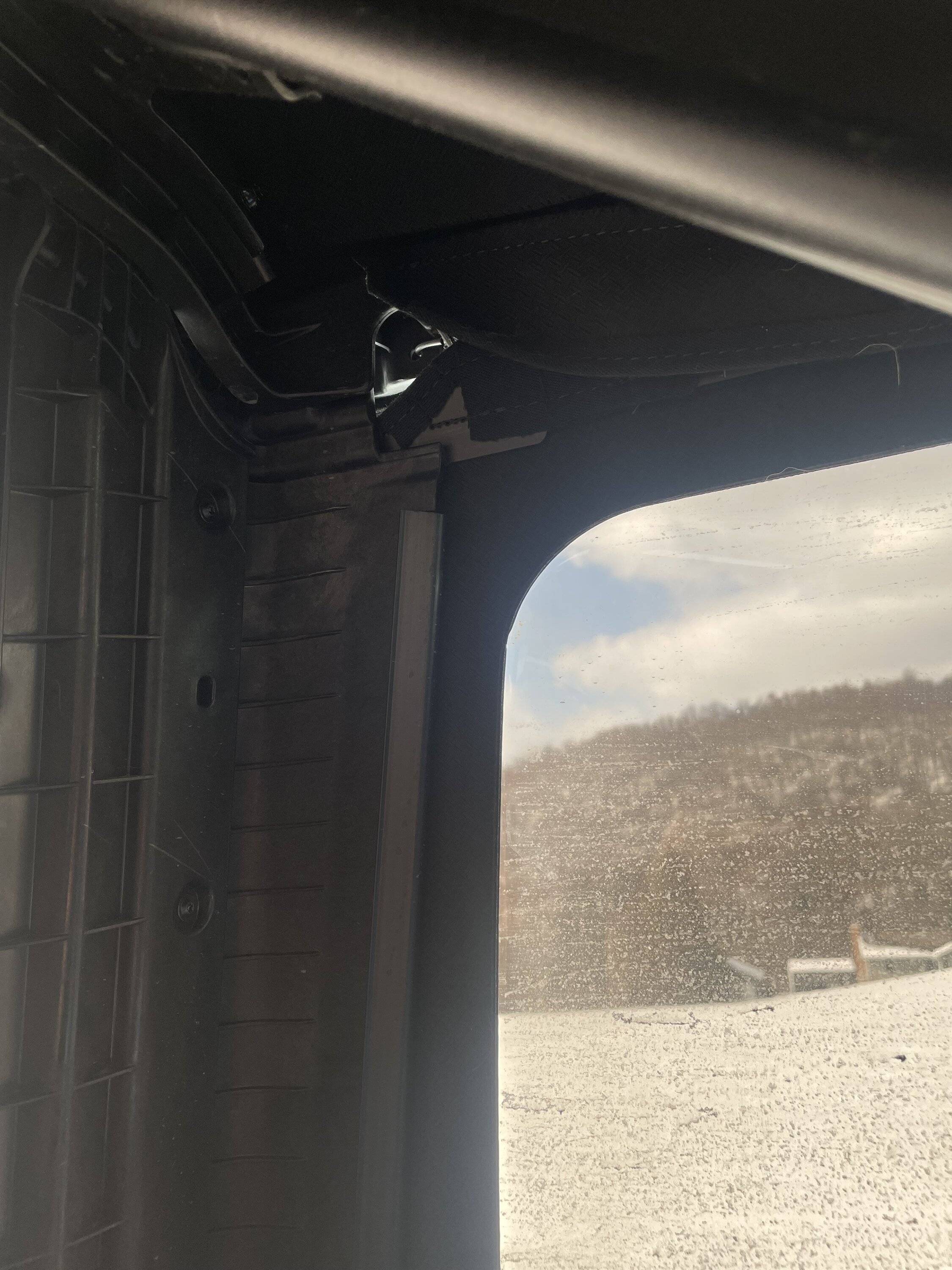 Jeep Wrangler JL Soft Top Question IMG_4188