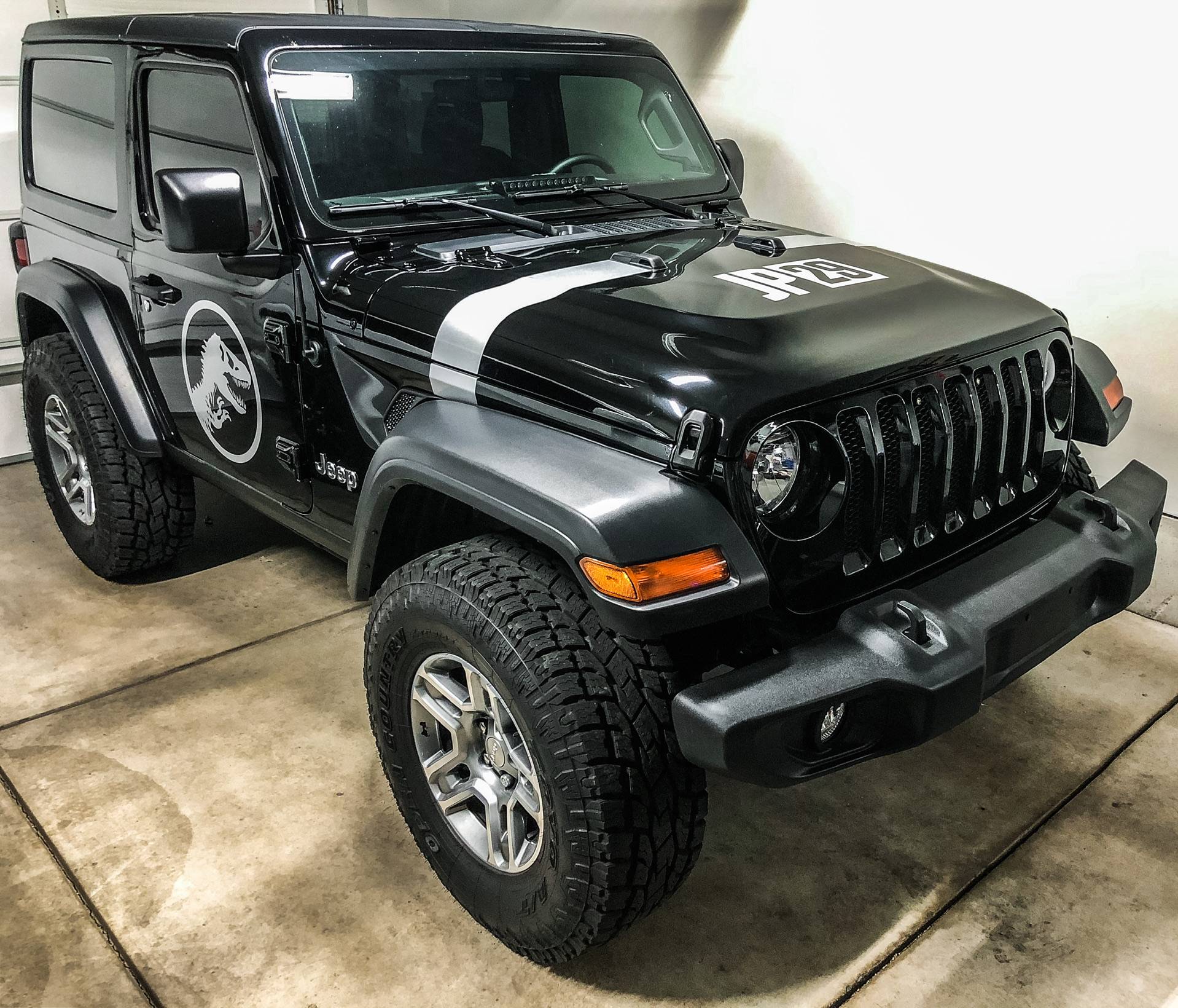 Jeep Wrangler JL Jurassic Park decals, whatcha got? IMG_3643
