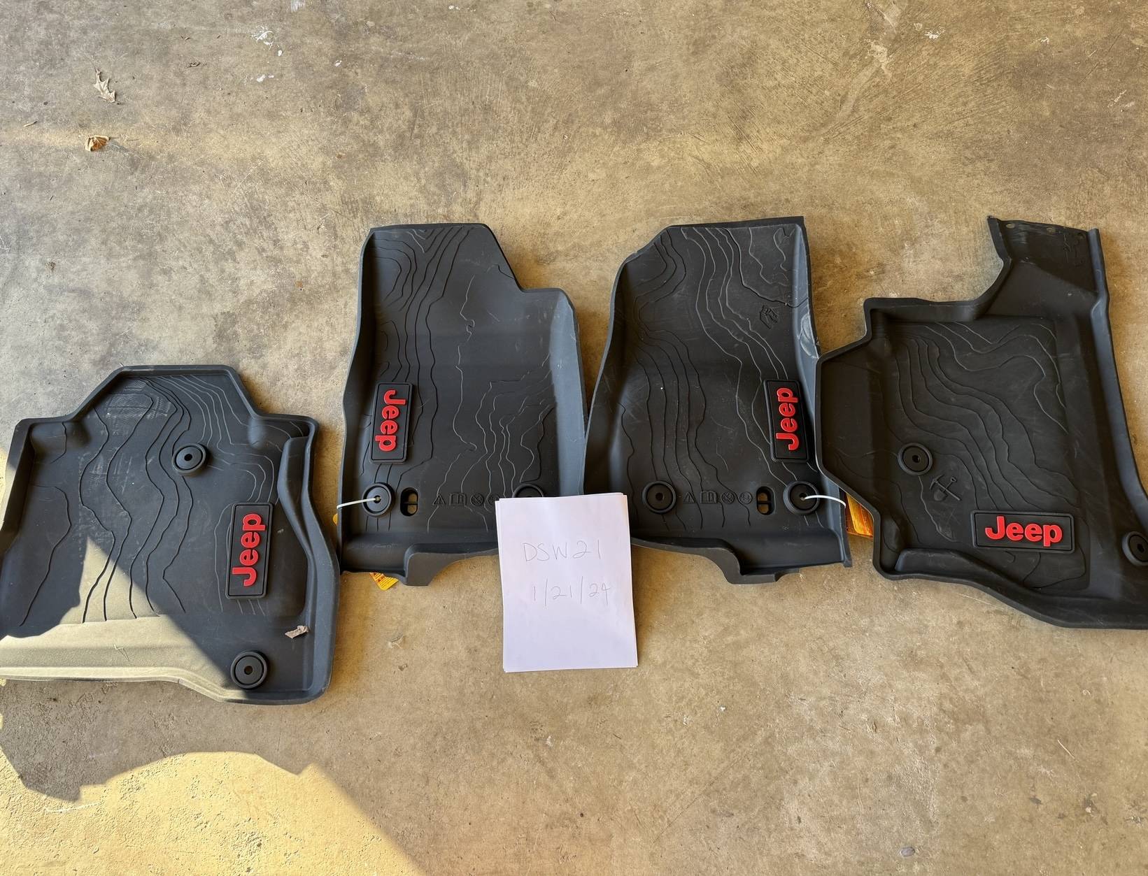 Jeep Wrangler JL Rugged Ridge Floor Mats IMG_0598
