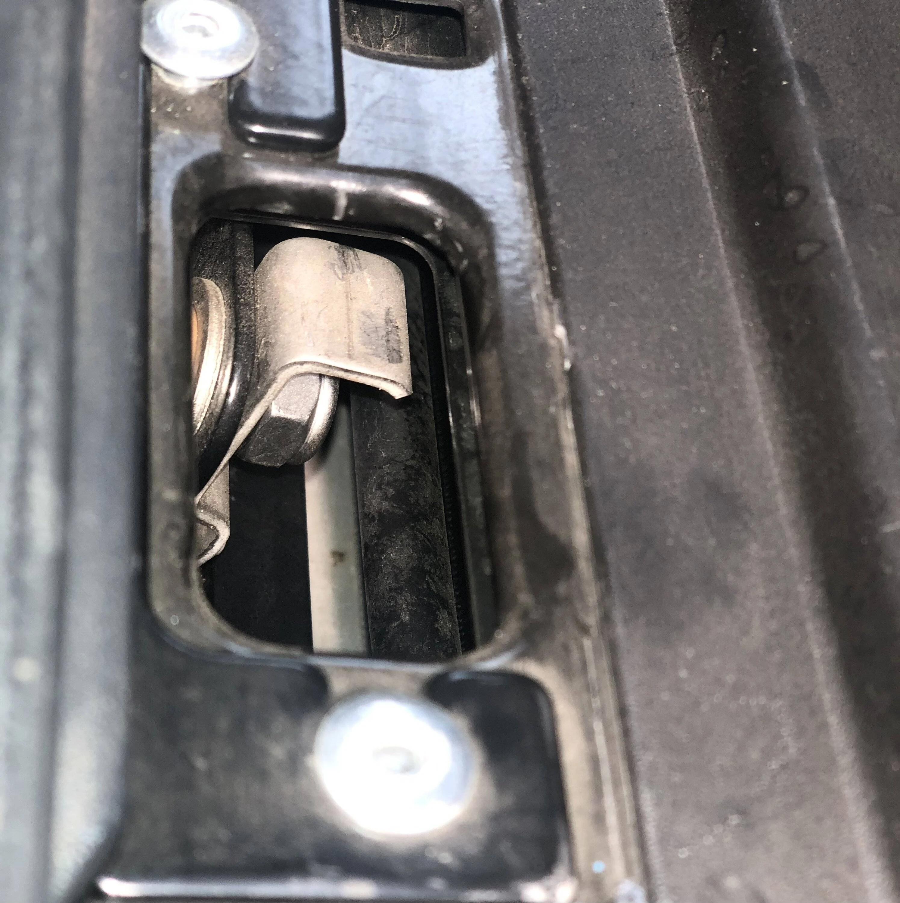 Jeep Wrangler JL Bolt hood lock - Issue unlocking IMG_1790