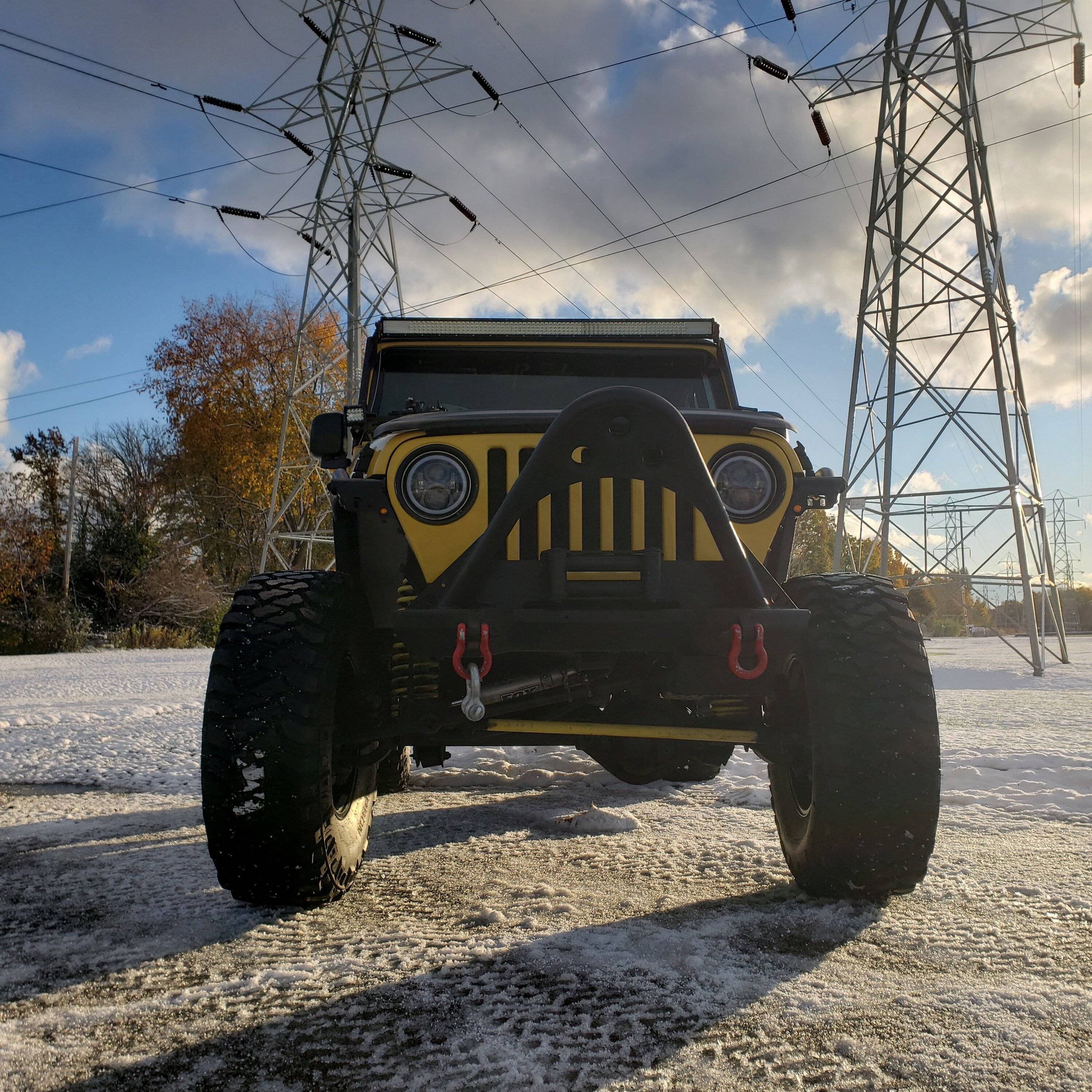 Jeep Wrangler JL RockTrix RT105 17 FRONT JEEP