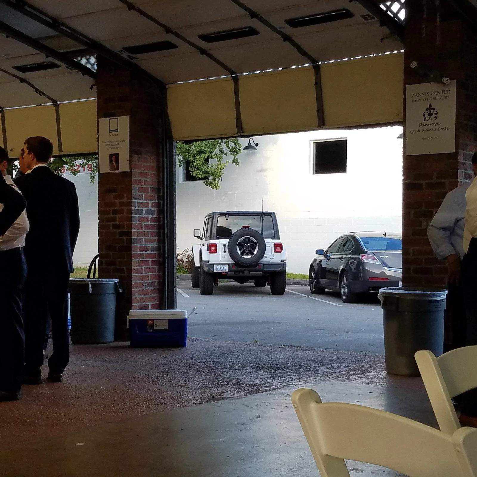 Jeep Wrangler JL Jeep humor waiting room ( ** NO POLITICS ** ) 20180901_184949