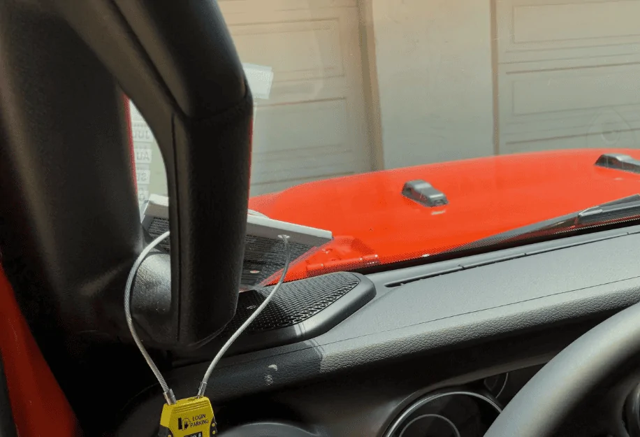 Jeep Wrangler JL lockable parking permit case? Capture2