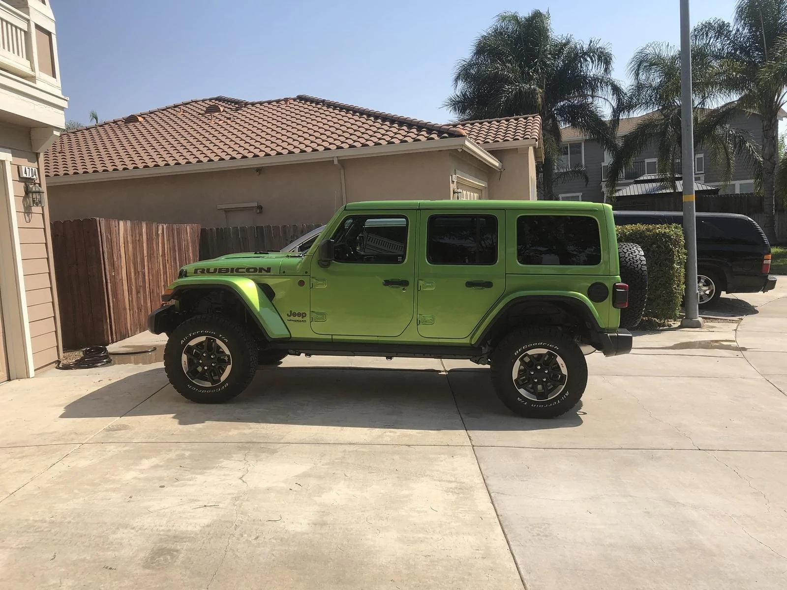 Jeep Wrangler JL Black fenders or painted on Mojito rubicon? vFsp7QR