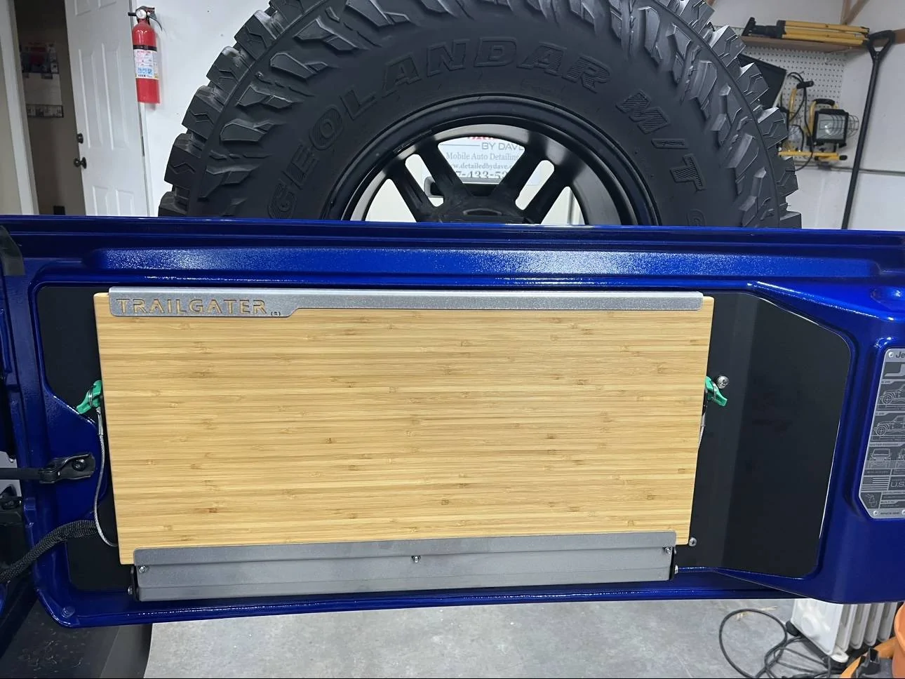 Jeep Wrangler JL TrailGator Tail Gate Table IMG_4379