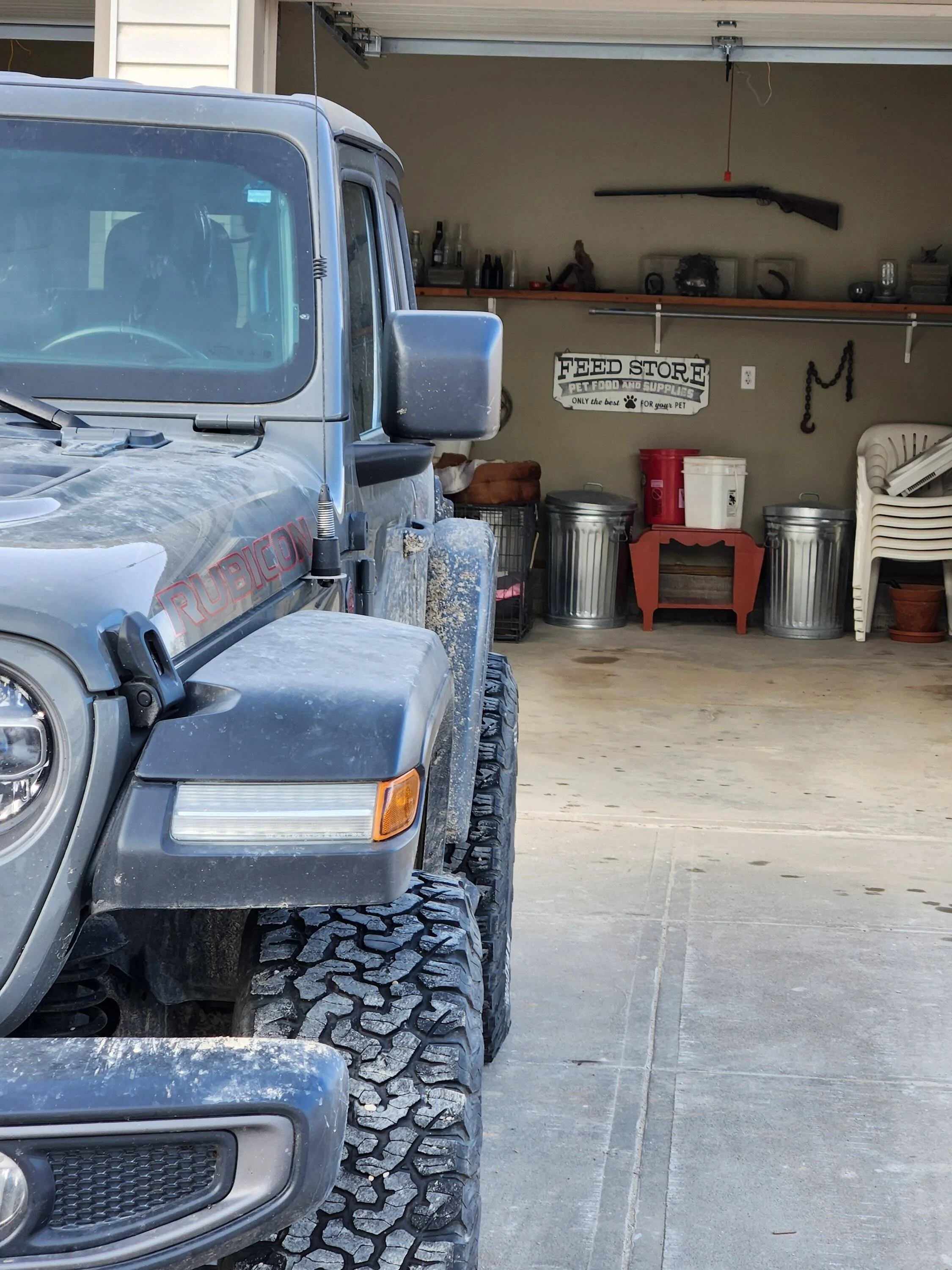 Jeep Wrangler JL 2" wheel spacers on stock height Rubi 20230204_154302